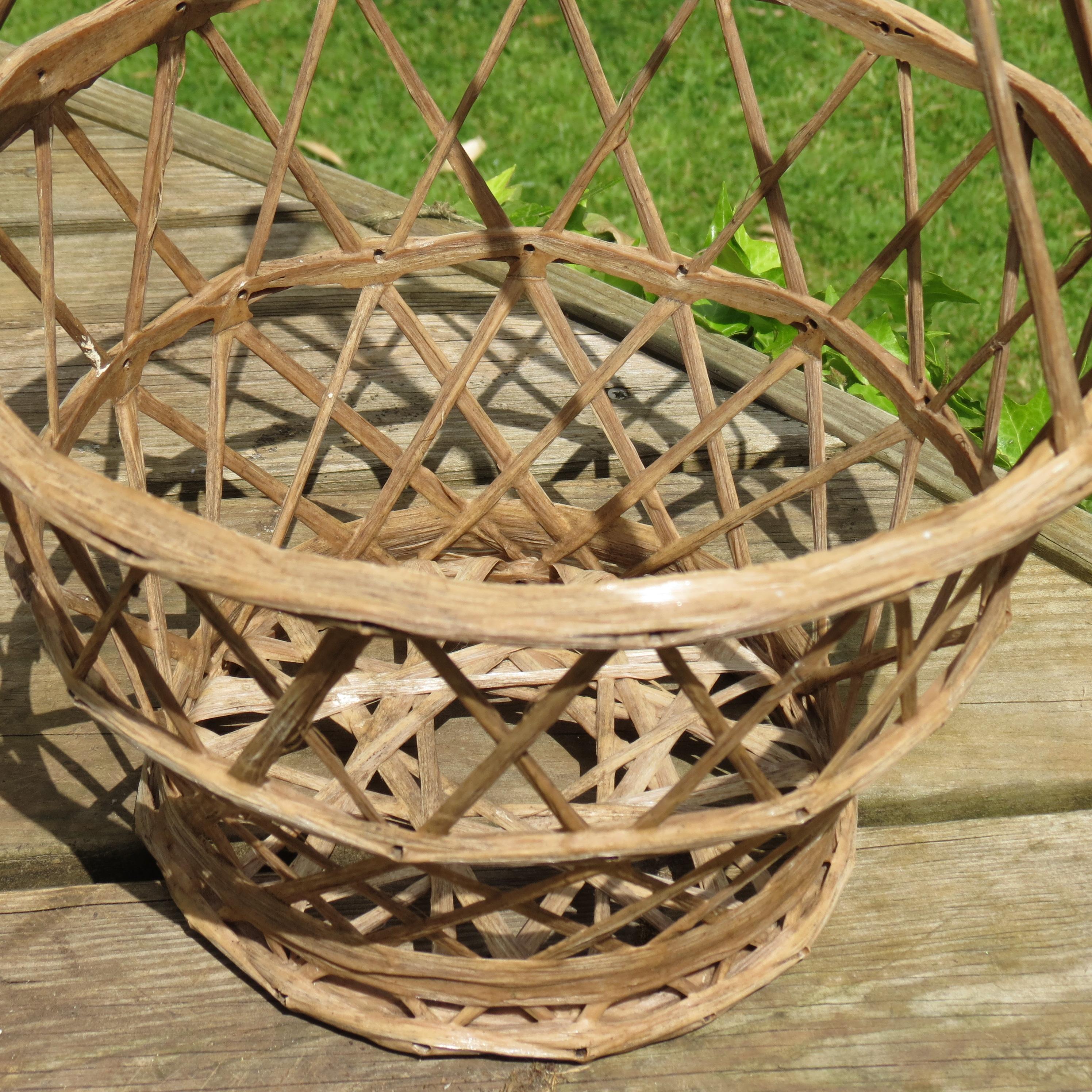 Pair of Rare 1960s Russell Woodard Fibreglass Hanging Plant Holder Basket 2