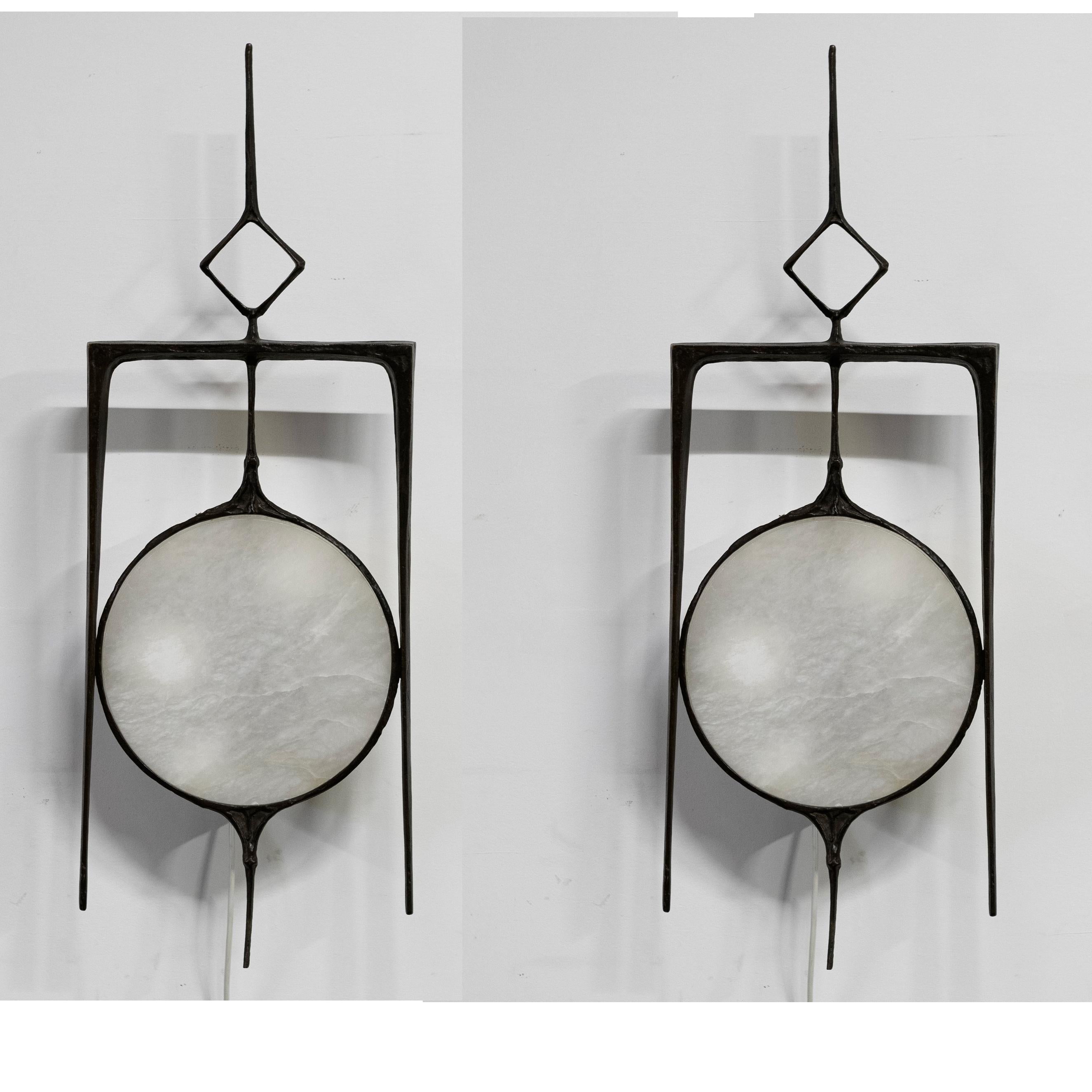 Pareja de raros apliques Felix Agostini OISEAU PIÉGÉ de 1969 Francés en venta