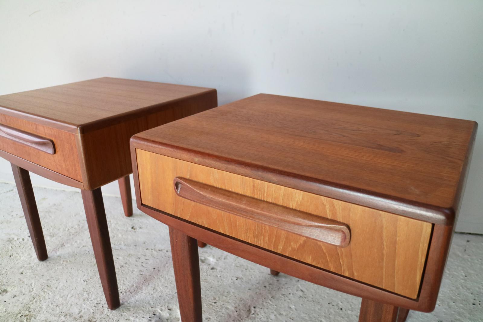 Two bedside tables with drawers from the Fresco range designed by Victor Wilkins for G Plan. Distinctive Fresco range handle detail, sits on solid turned teak legs.

The price listed is for the two tables
Labelled ‘G Plan’ and ‘E Gomme’.


   