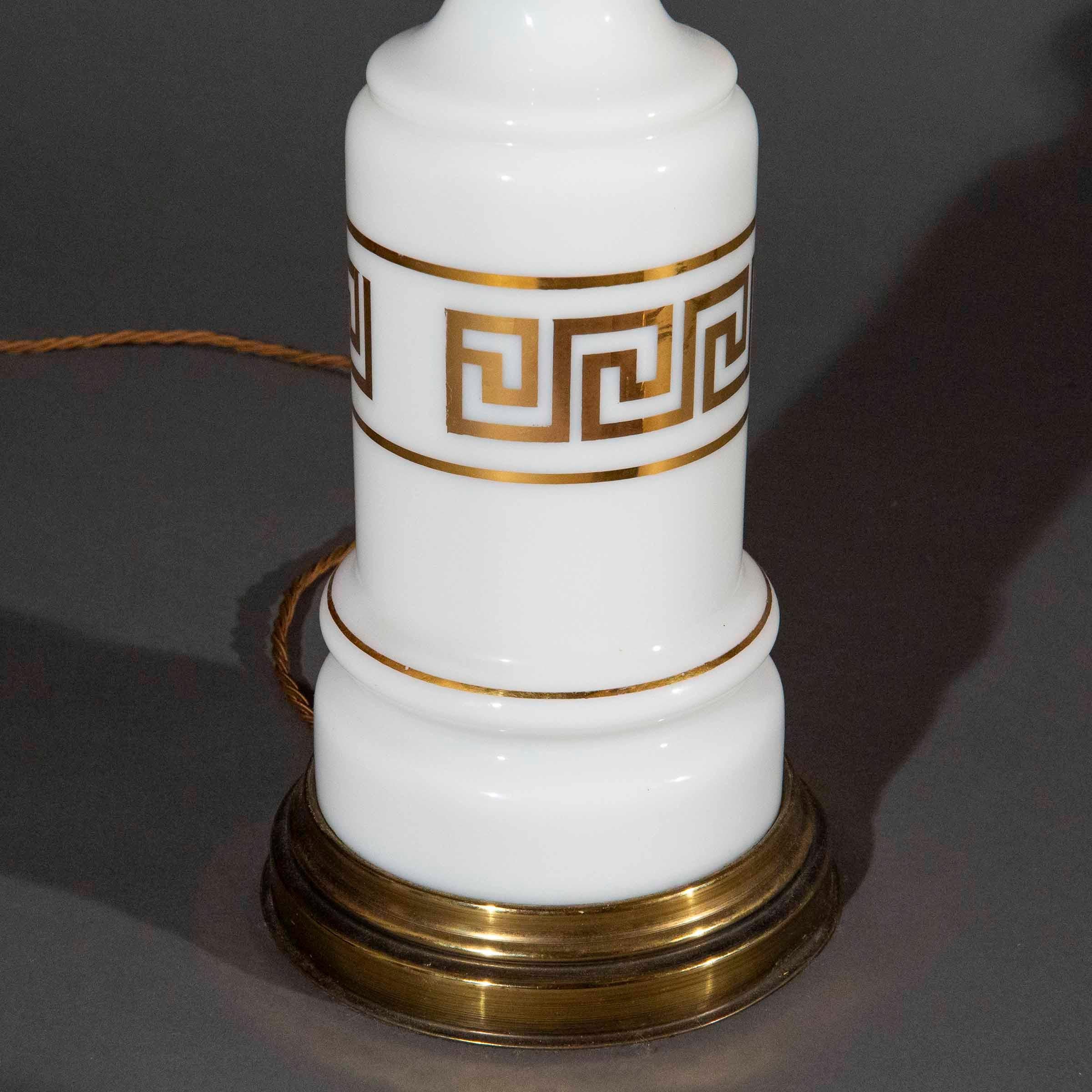 Paire de rares lampes de table en verre opalin du XIXe siècle, c. 1890 en vente 7