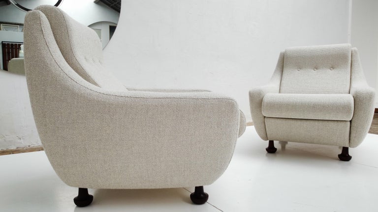 Pair of Rare 60's Organic Curved Lounge Chairs by Airborne France New Upholstery For Sale 6