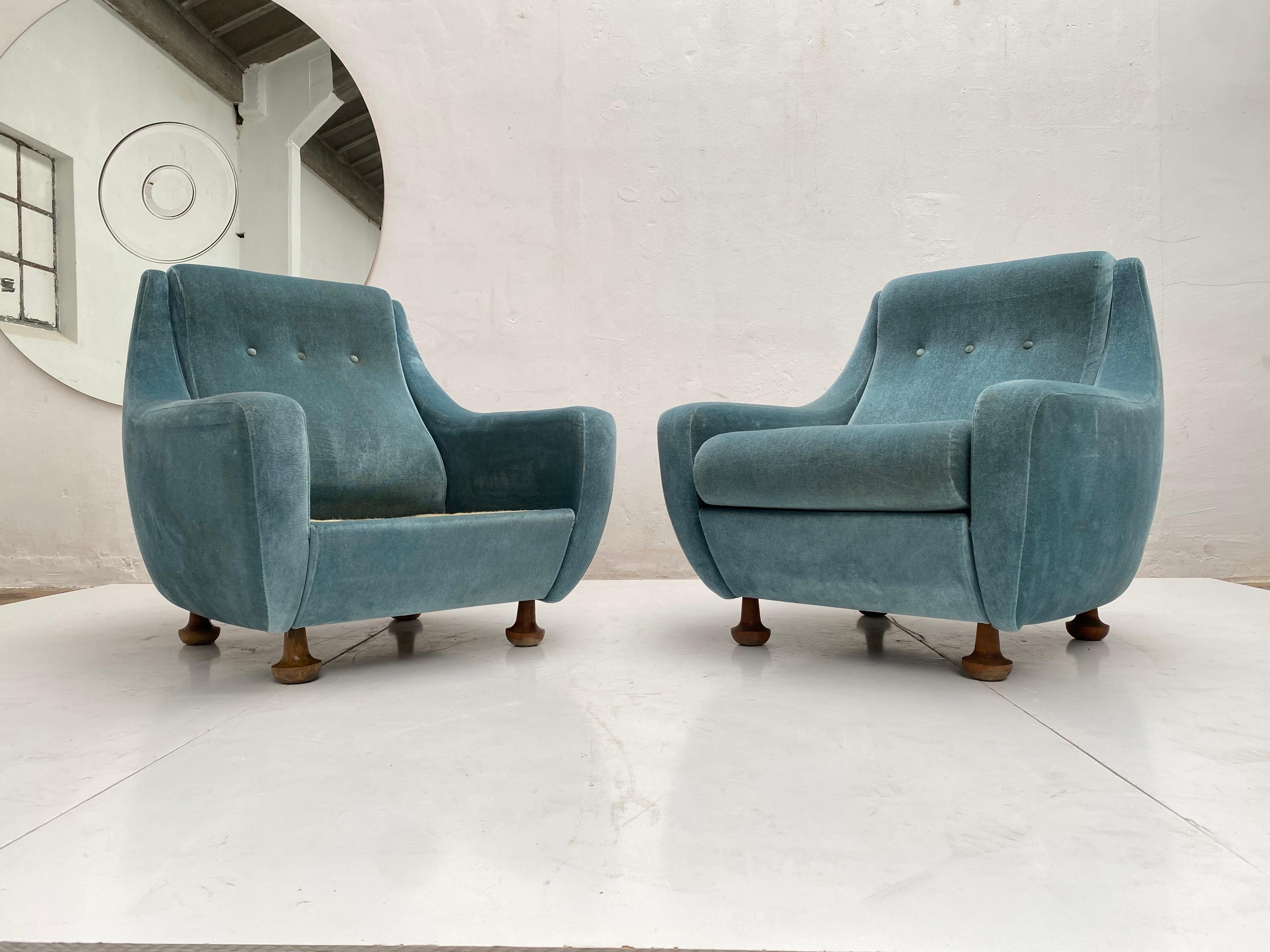 Pair of Rare 60's Organic Curved Lounge Chairs by Airborne France New Upholstery For Sale 9