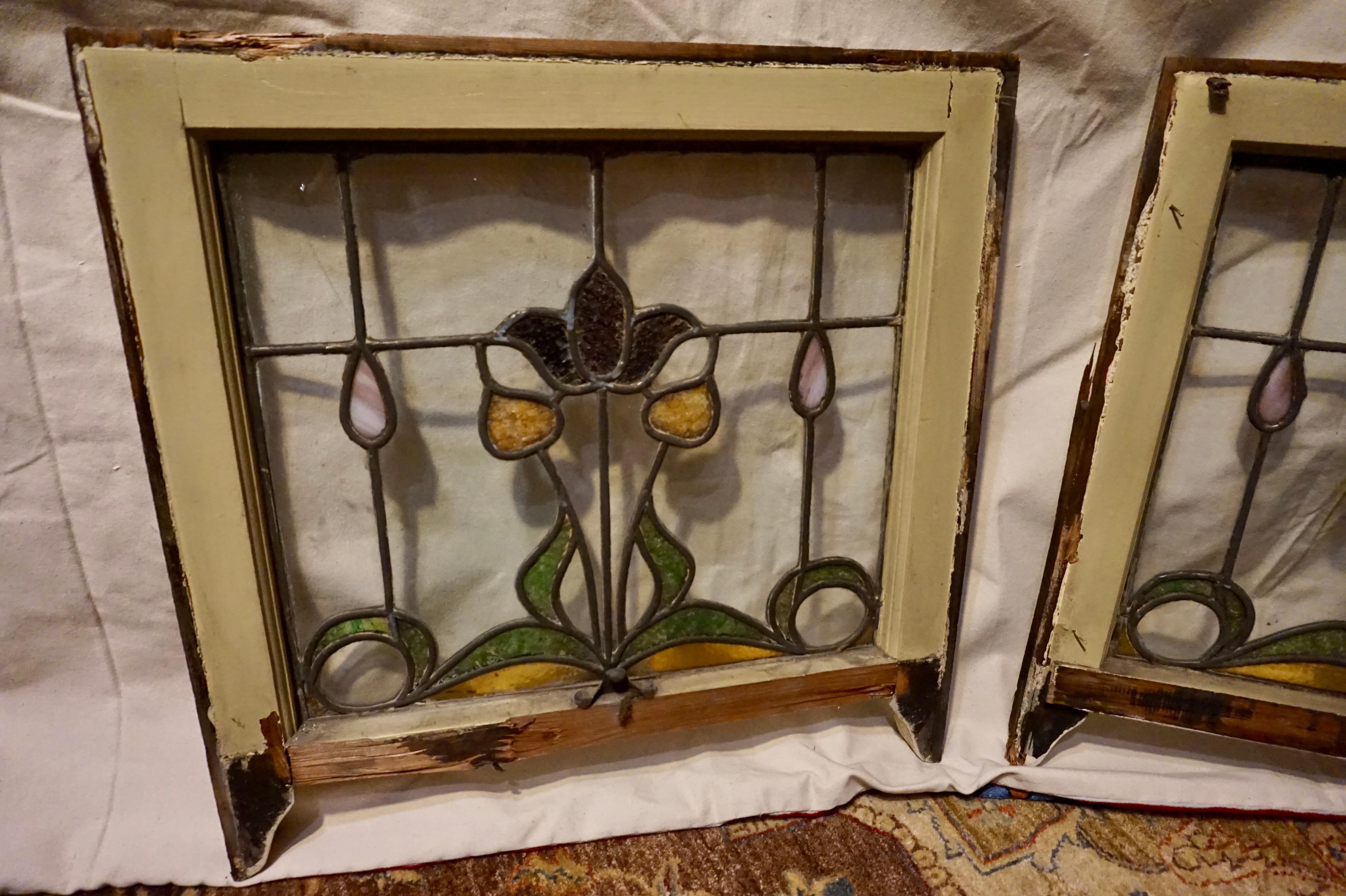 Pair Of Rare Art Nouveau Stain Glass Windows With Scrolling Tulip & Bud Motif In Good Condition For Sale In Vancouver, British Columbia