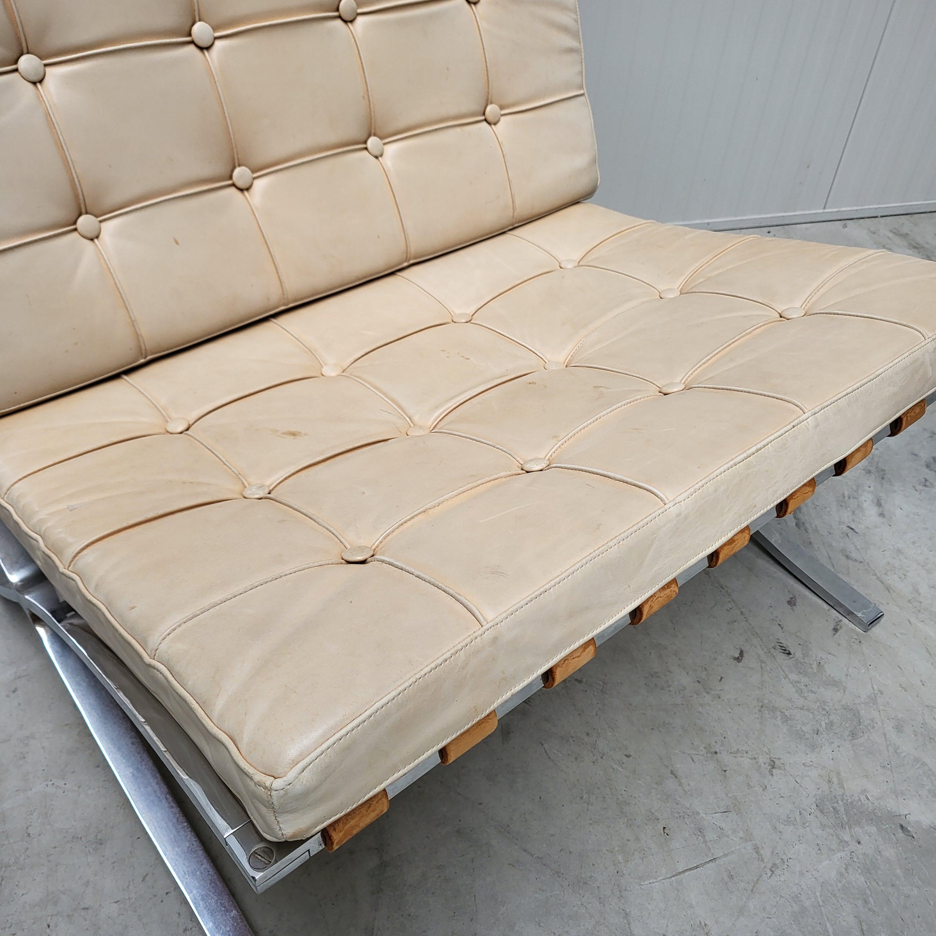 Pareja de raras sillas Barcelona de Mies Van Der Rohe por Stiegler Knoll años 50 Acero inoxidable en venta