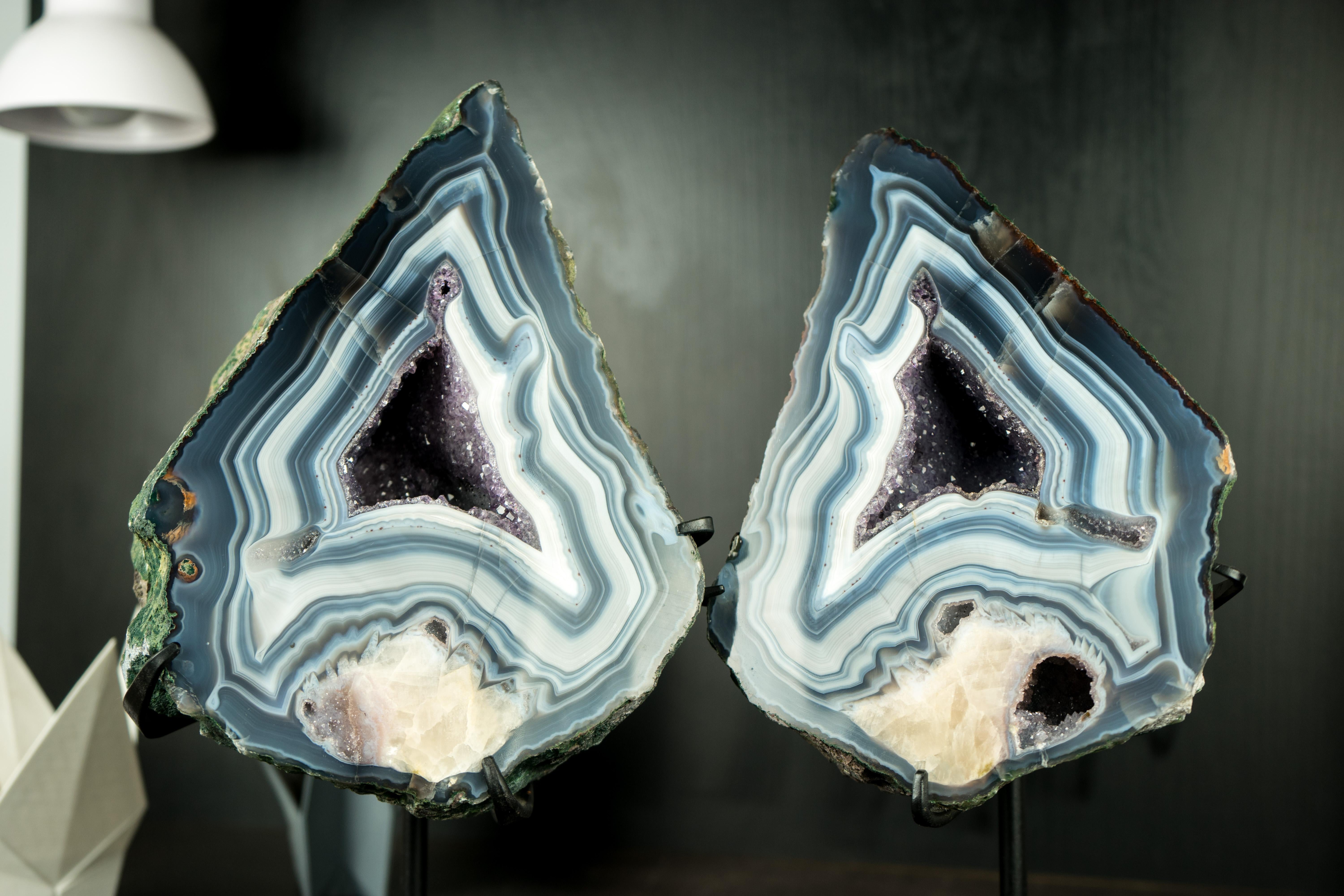Pair of Rare Blue Lace Agate Geodes, Gallery-Grade with Calcite Flower Inclusion For Sale 4