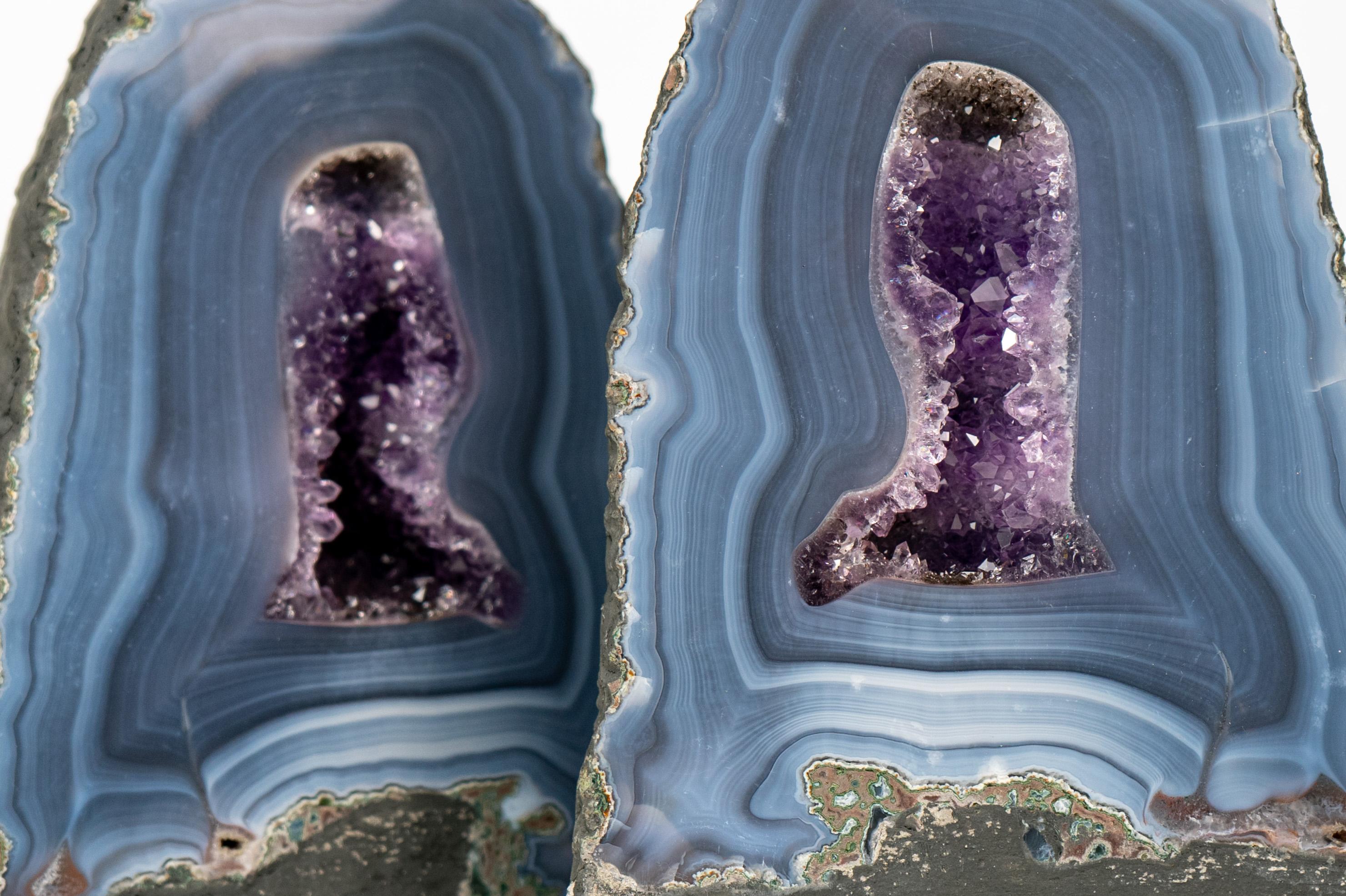 Pair of Rare Blue Lace Agate Geodes with Delicate Striped Pattern For Sale 3