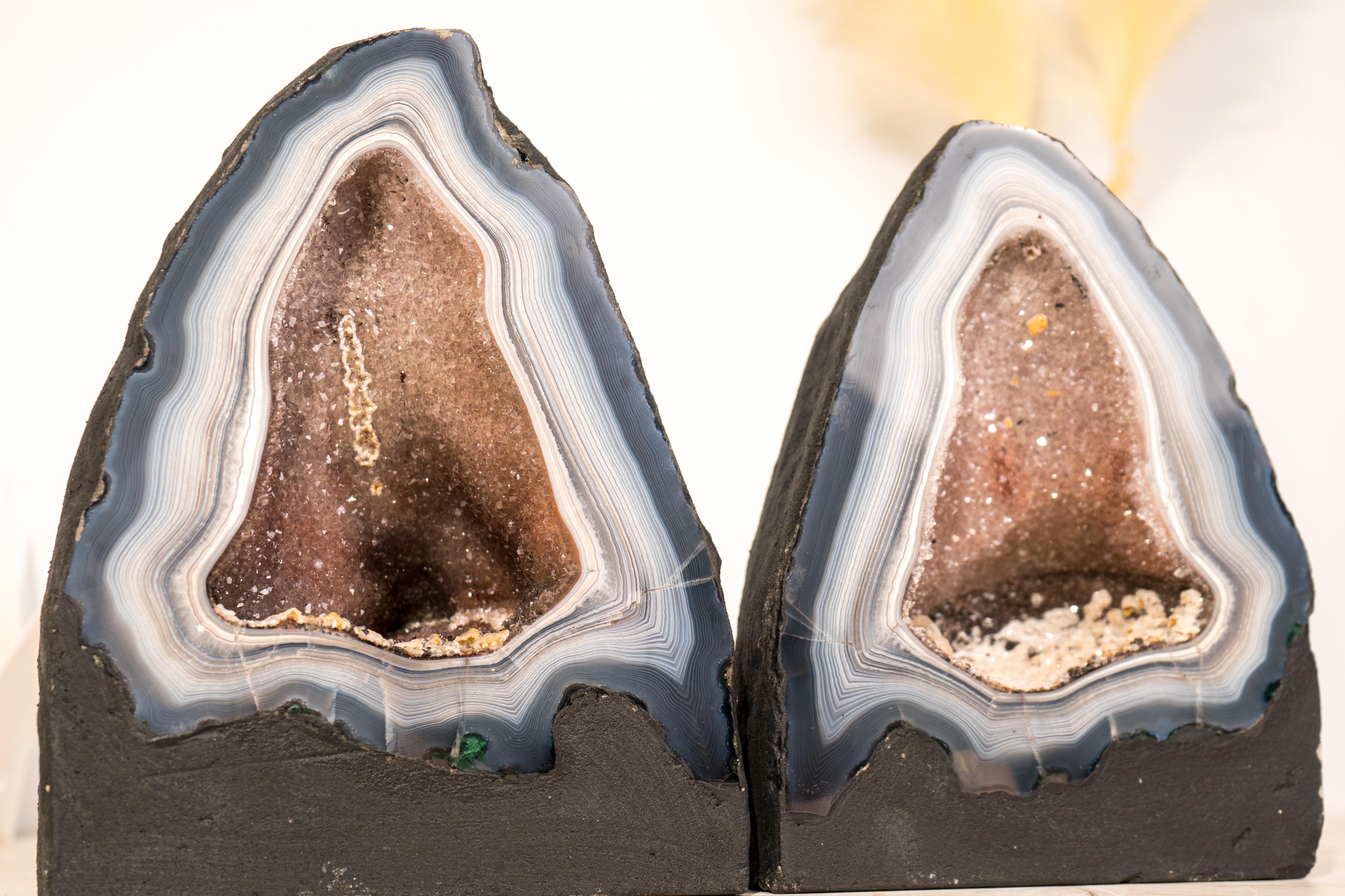 Pair of Rare Blue & White Lace Agate Geodes with Delicate Striped Pattern For Sale 3