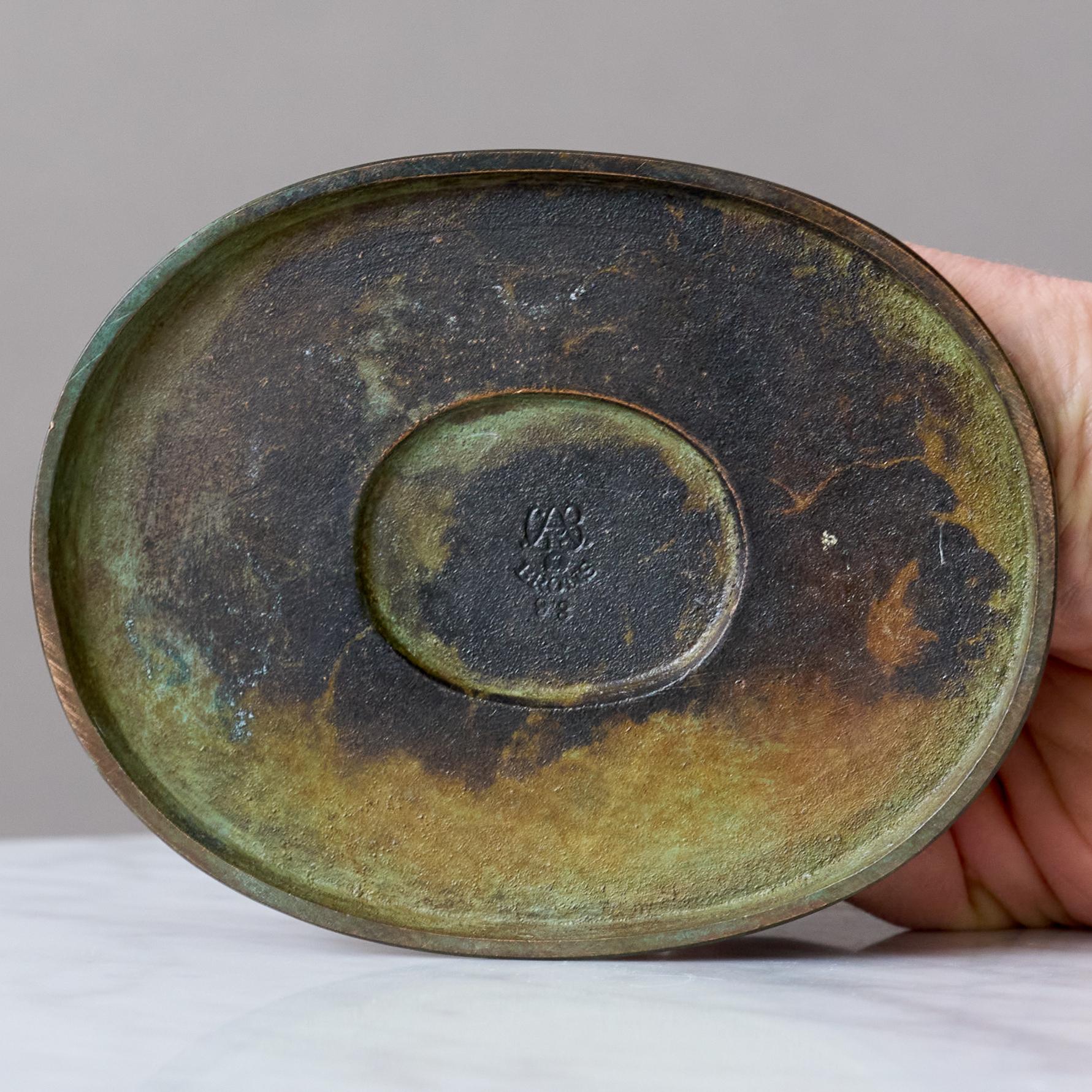 Paire de rares chandeliers Art déco en bronze par GAB, Suède, années 1930. en vente 5