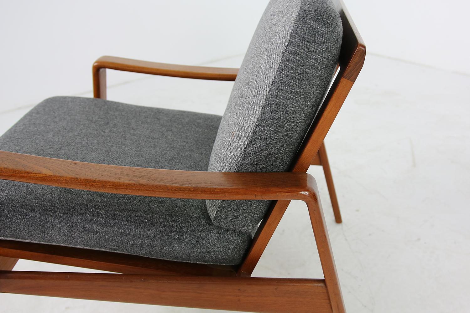 Pair of Rare Danish Modern 1960s Teak Lounge Easy Chairs by Arne Wahl Iversen In Excellent Condition In Hamminkeln, DE