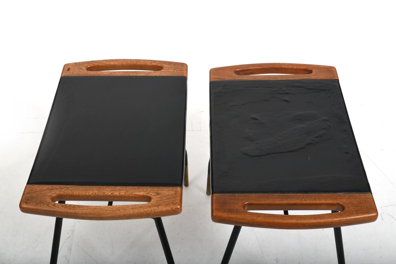 Paar seltene dänische Hocker in Teak und Leder 1950s im Angebot 4