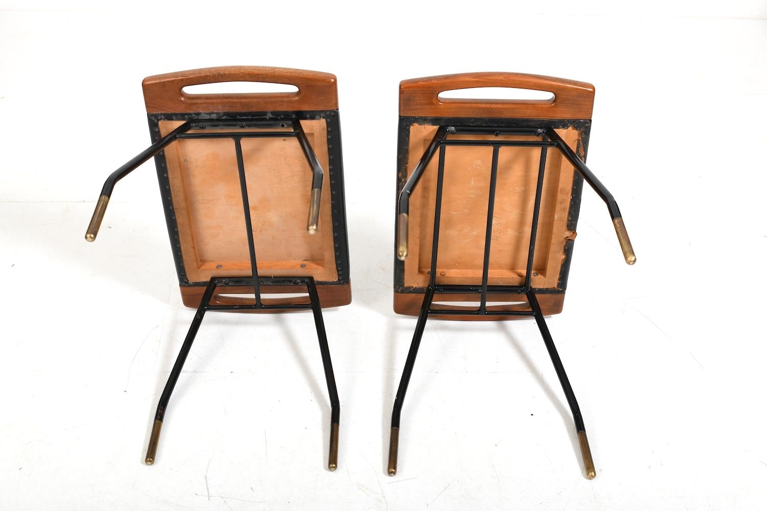 Paar seltene dänische Hocker in Teak und Leder 1950s im Angebot 6