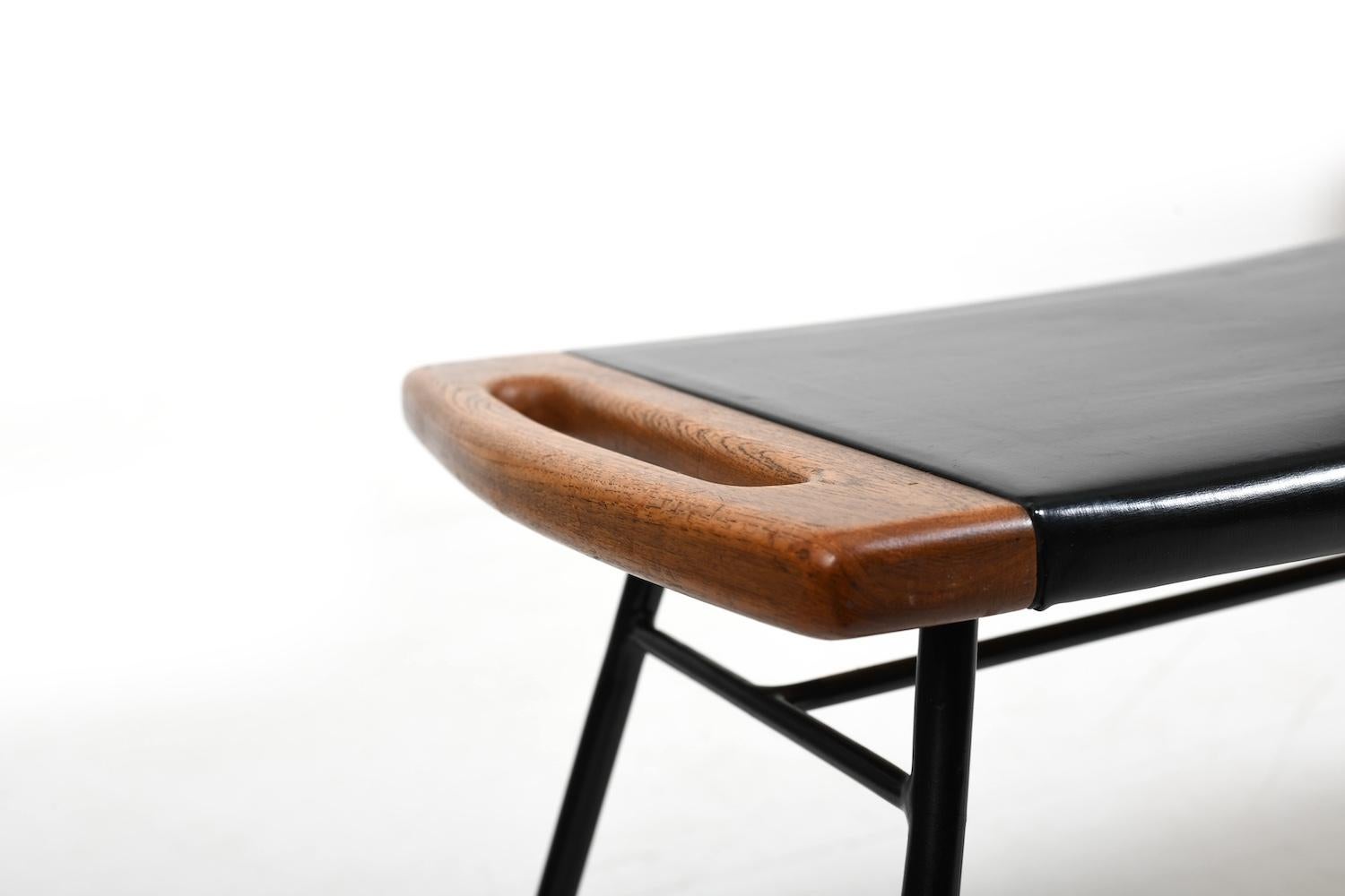 Paar seltene dänische Hocker in Teak und Leder 1950s im Angebot 2