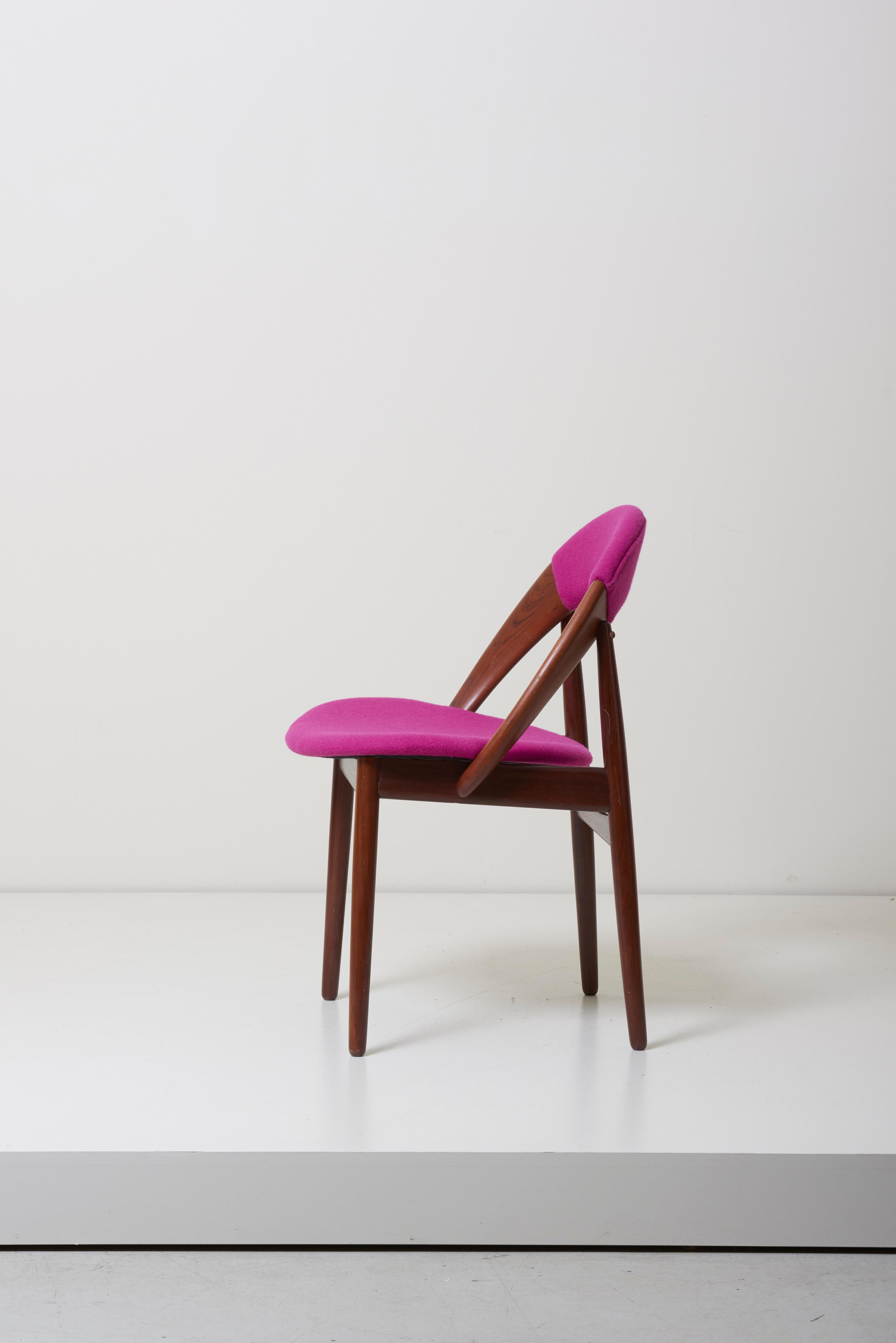 Pair of Rare Dining Chairs in Teak by Arne Hovmand Olsen In Good Condition In Berlin, DE