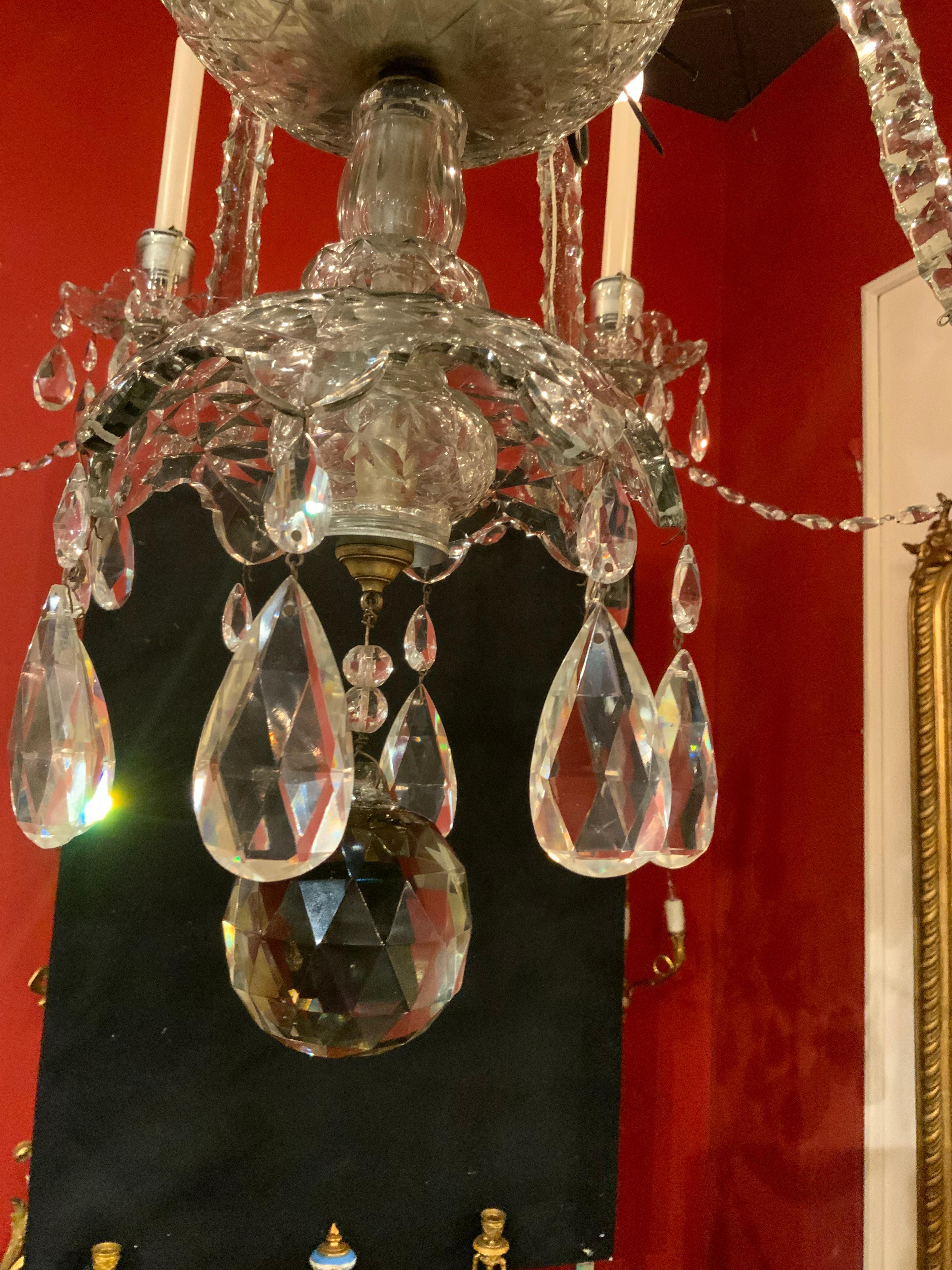 Pair of Rare, Fine 19th Century Large Waterford Chandeliers with Eight Lights In Excellent Condition For Sale In Houston, TX