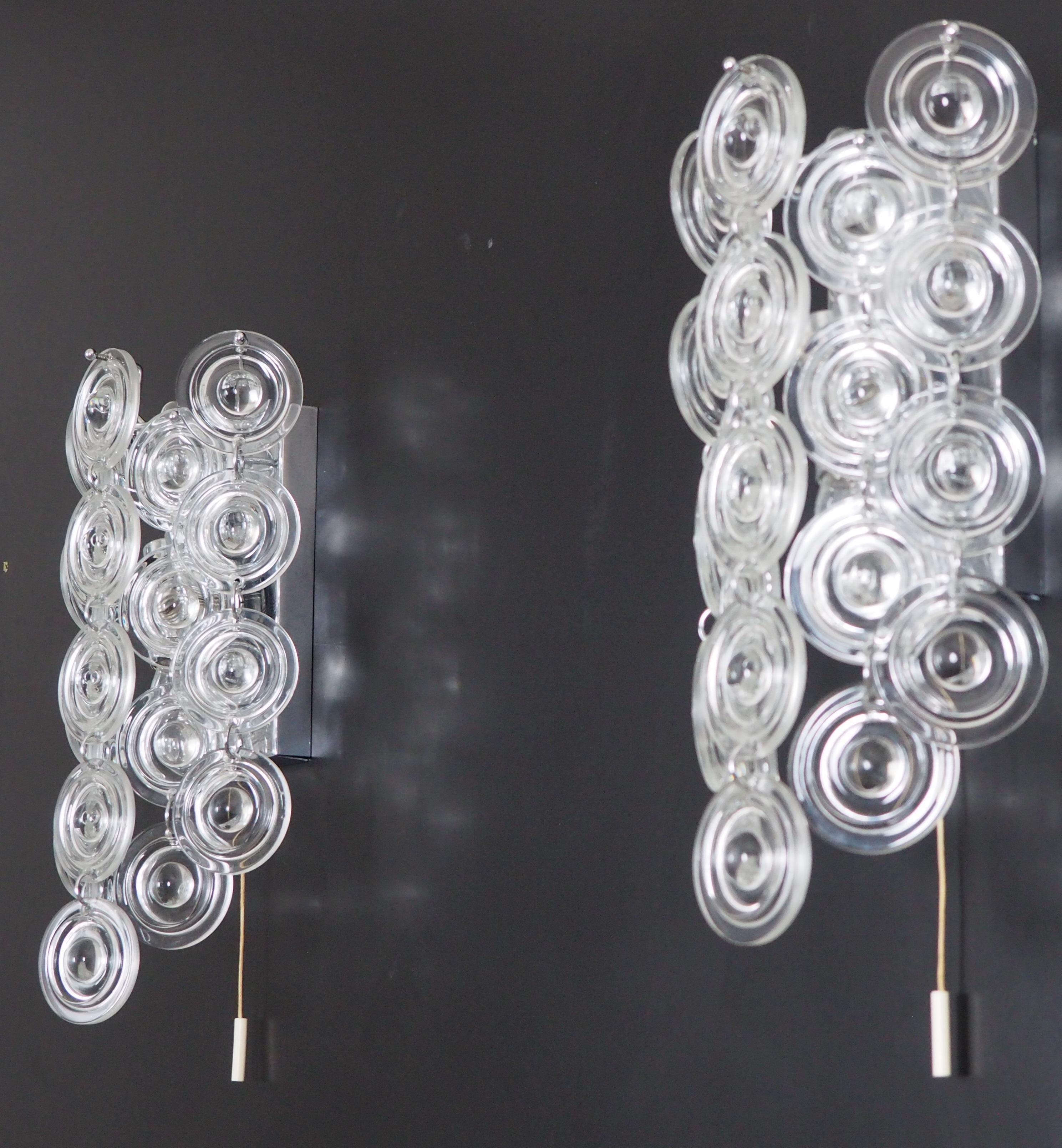 Mid-Century Modern Pair of Rare Glass and Nickel Wall Sconces by Sciolari, Italy, circa 1970s For Sale