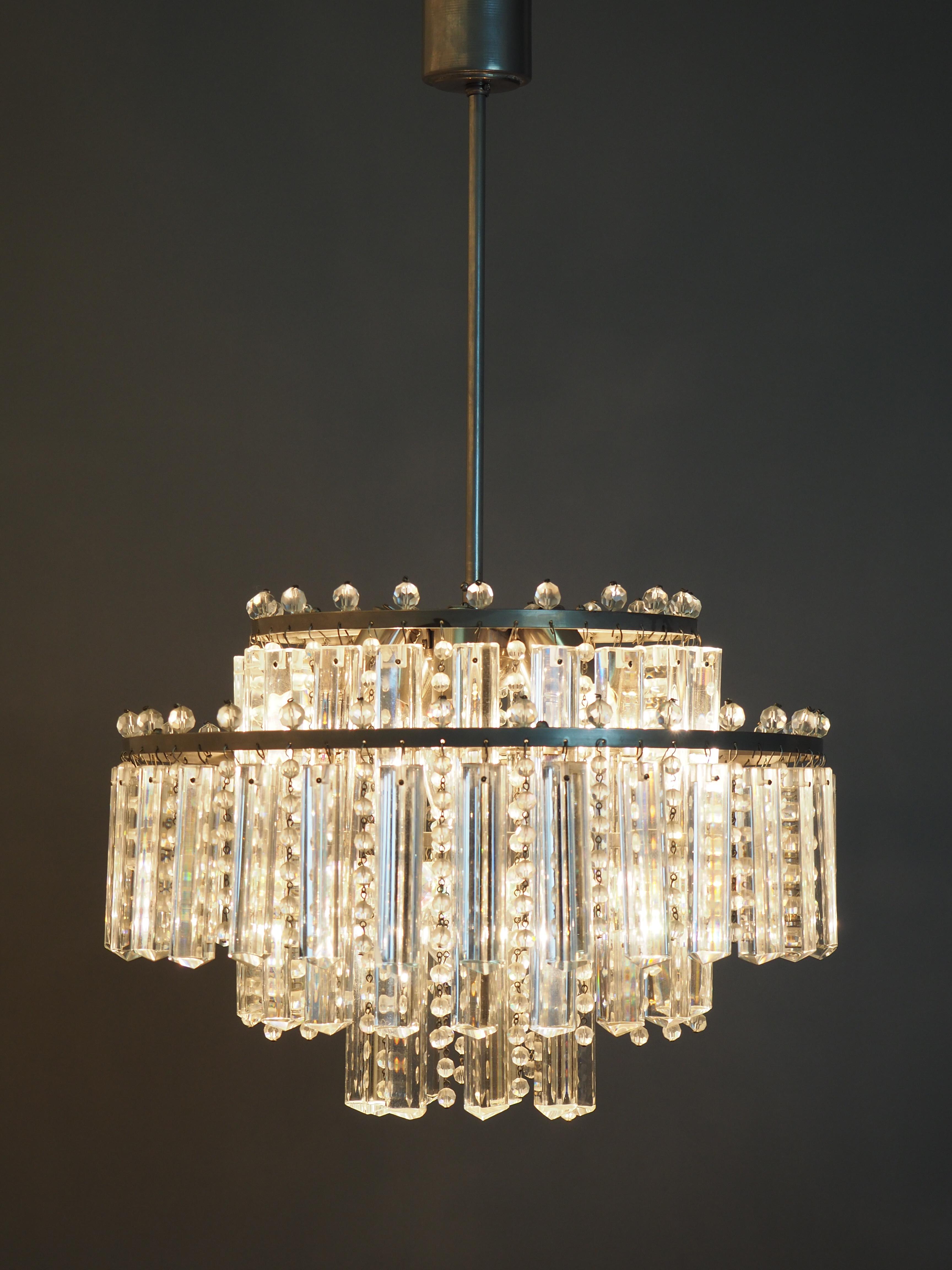 Pair of Rare Heavy Cut Glass and Strass Chandeliers by Palwa, circa 1960s For Sale 5