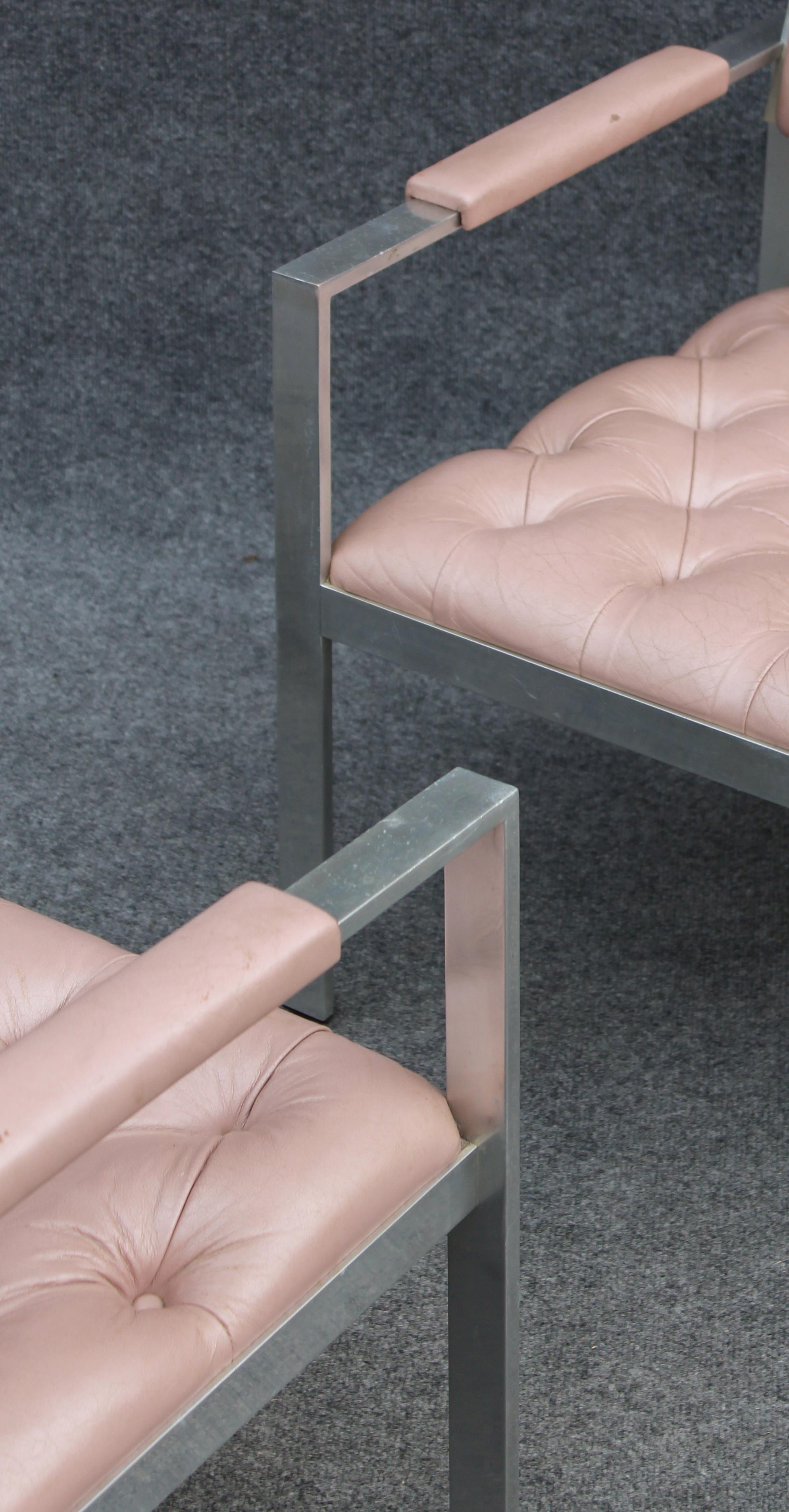 Harvey Probber paire de fauteuils de salon rares en aluminium poli et cuir rose des années 1970 en vente 10