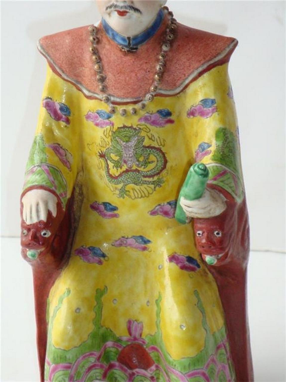 Pair of Rare Important Estate Emperor and Empress Chinese Porcelain Figures In Good Condition For Sale In New York, NY