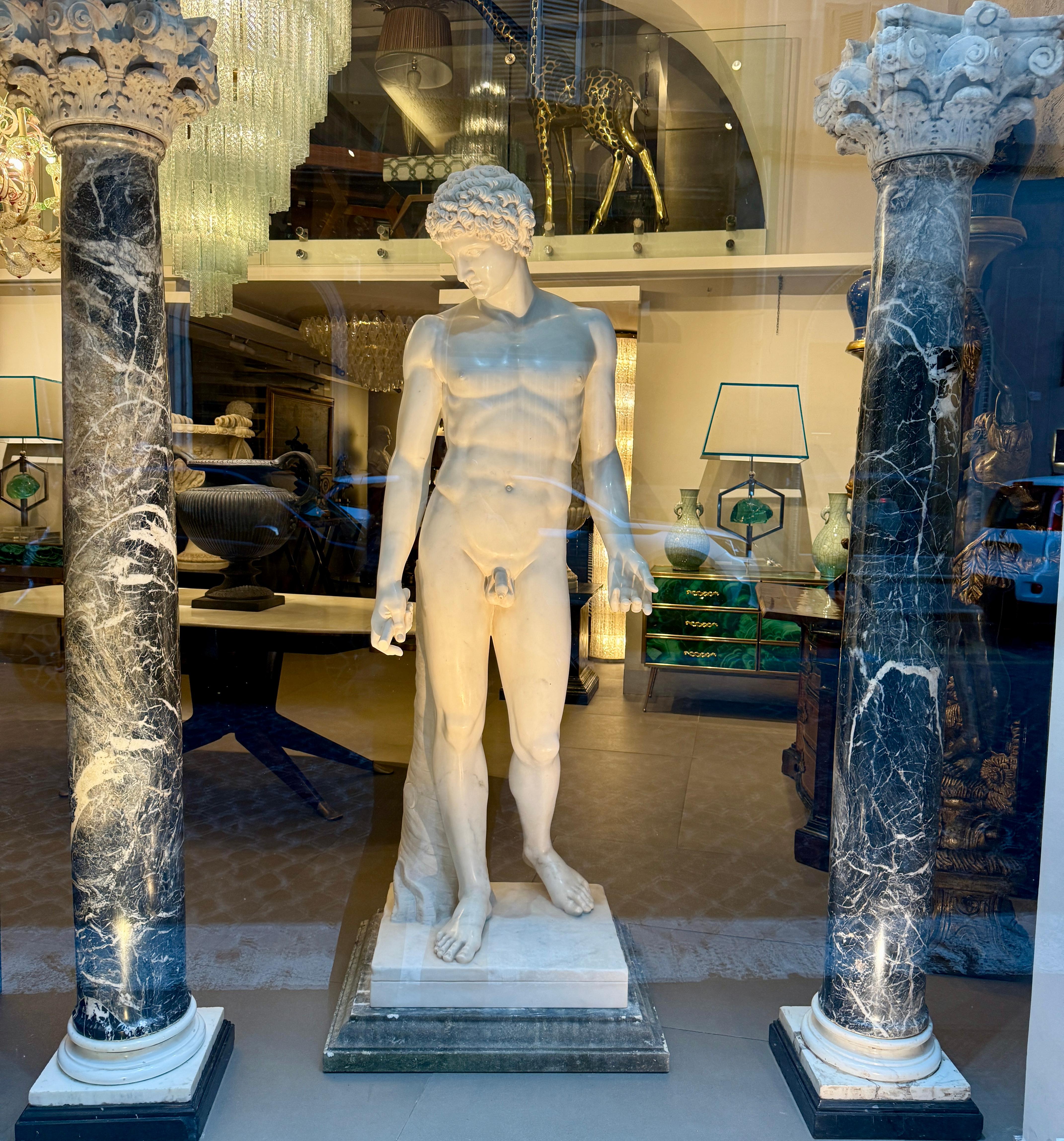 Néoclassique Paire de rares lampes italiennes du 18e siècle  Colonnes de marbre en vente