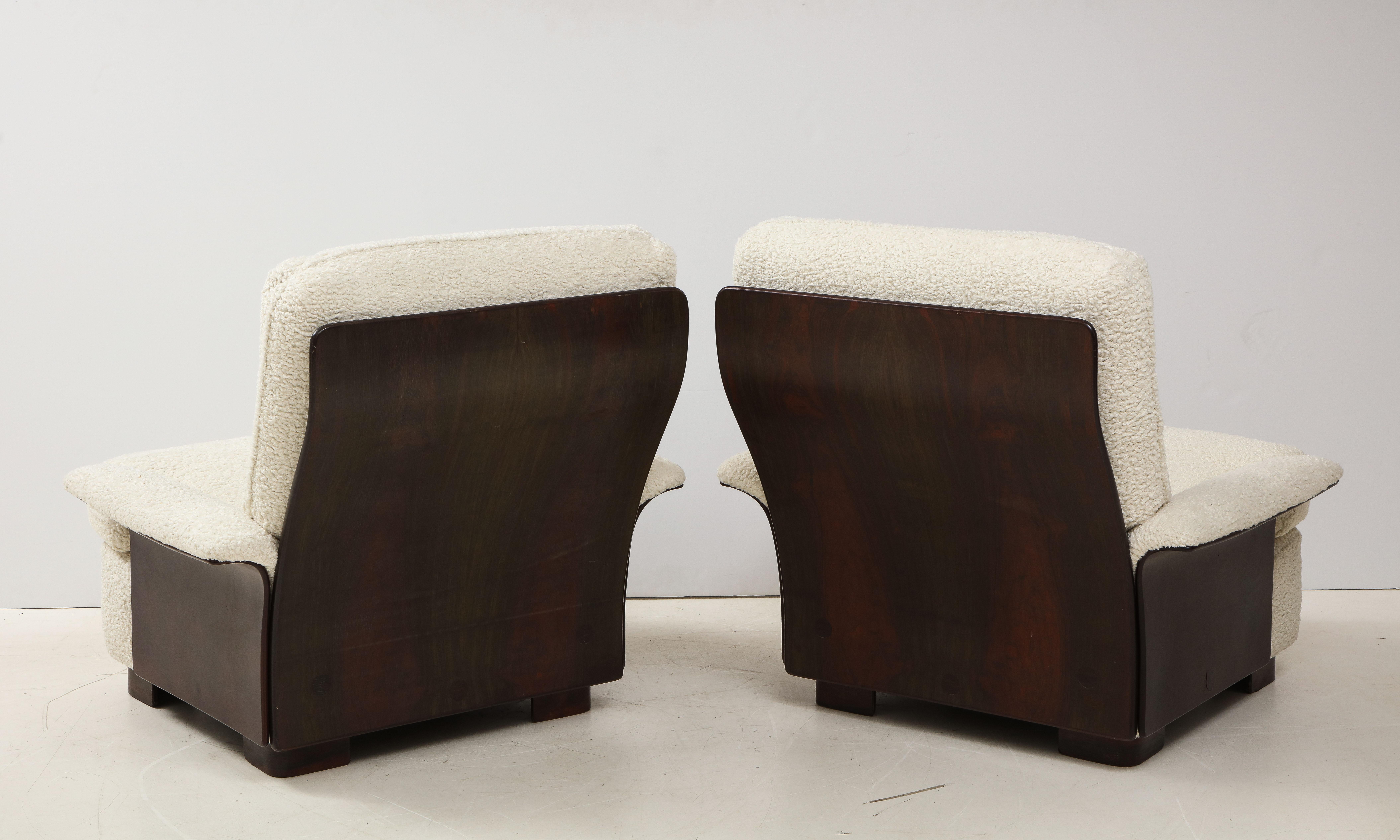 Pair of Rare Italian Lounge Chairs by Gianfranco Frattini for Cassina In Good Condition In New York, NY