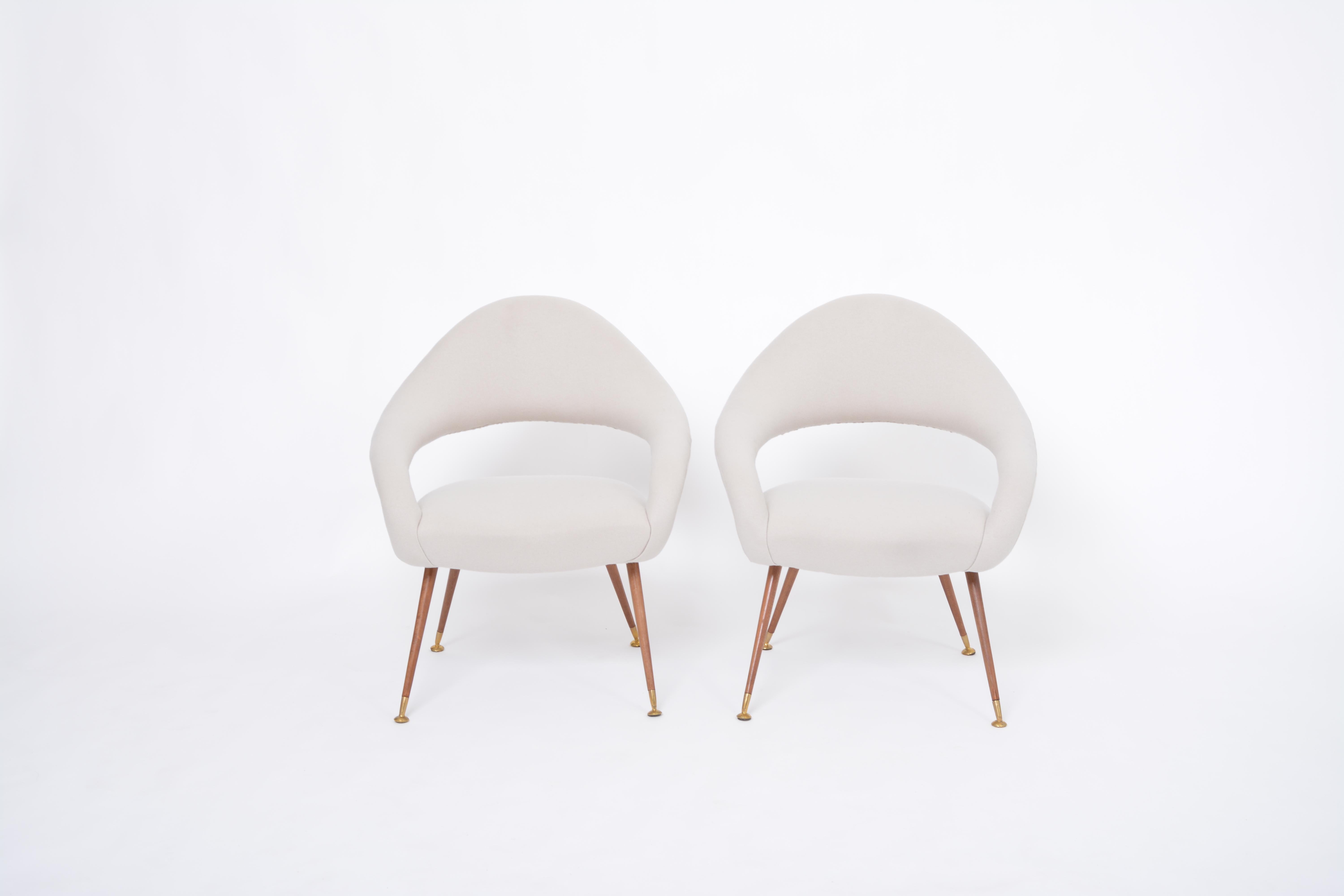 Mid-Century Modern Pair of rare Italian Mid-Century Lounge Chairs Model DU 55 P by Gastone Rinaldi  For Sale