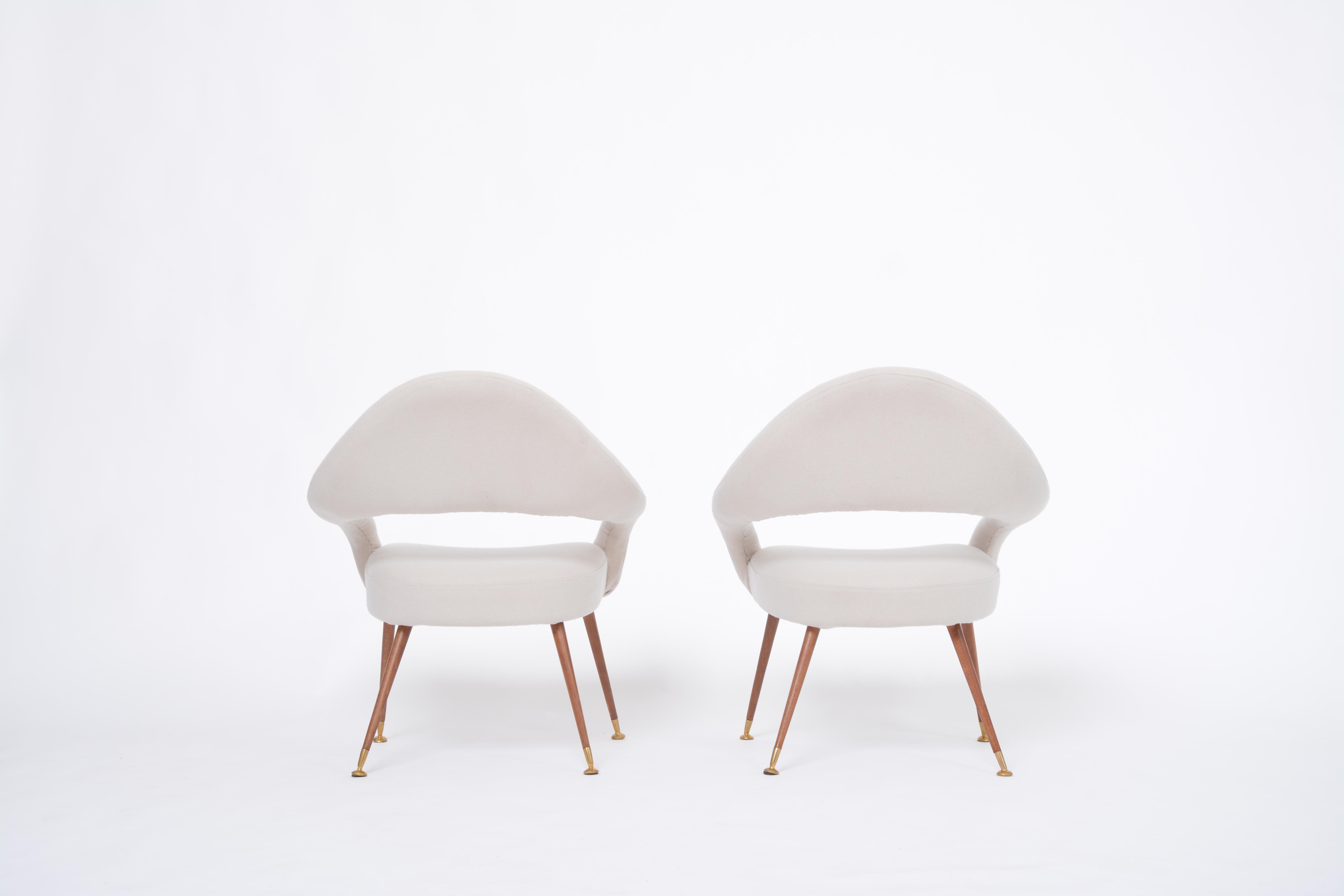 Fabric Pair of rare Italian Mid-Century Lounge Chairs Model DU 55 P by Gastone Rinaldi  For Sale