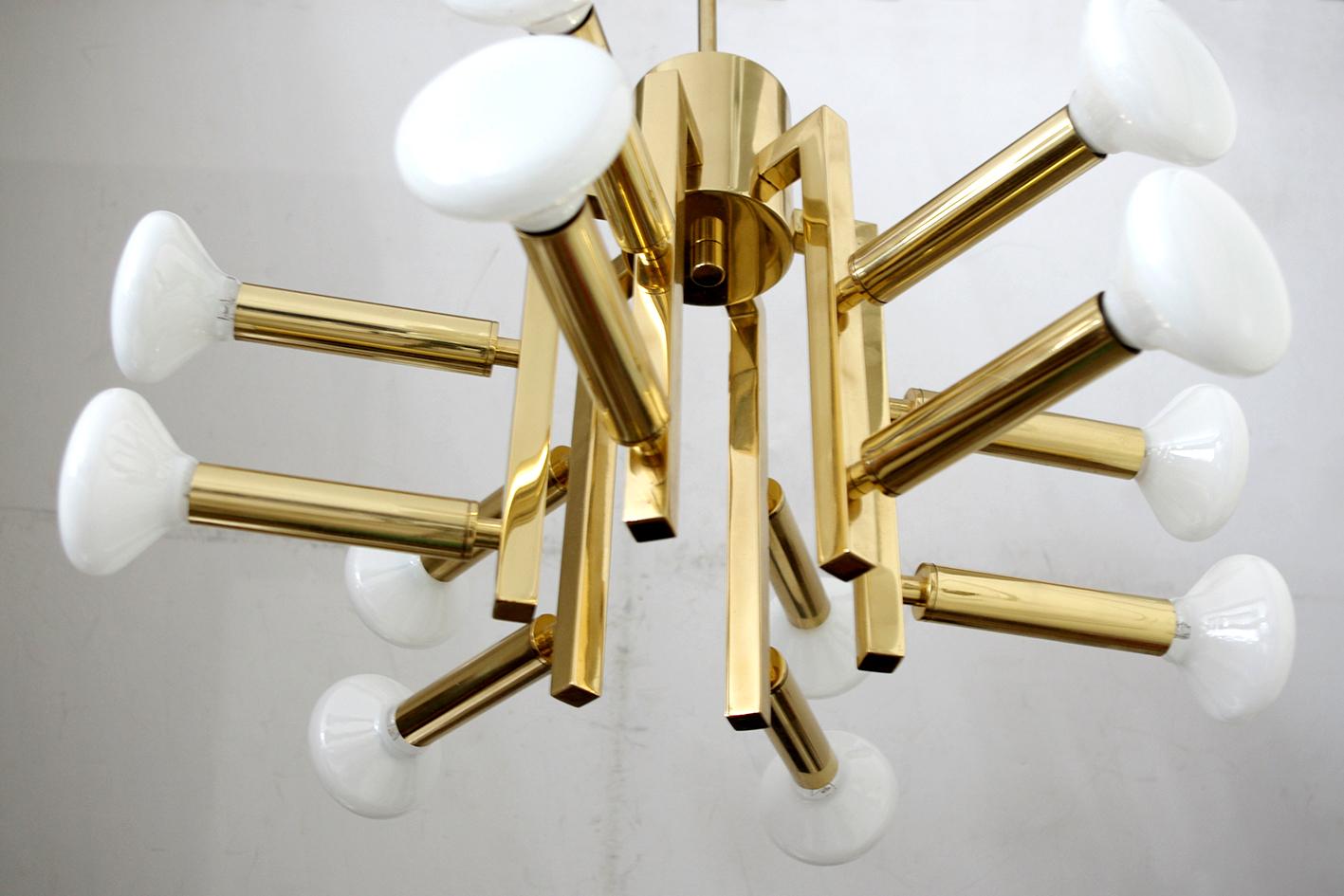 Mid-20th Century Pair of Rare Italien Vintage Twelve-Arm Modernist Ceiling Lights Chandeliers 60s For Sale