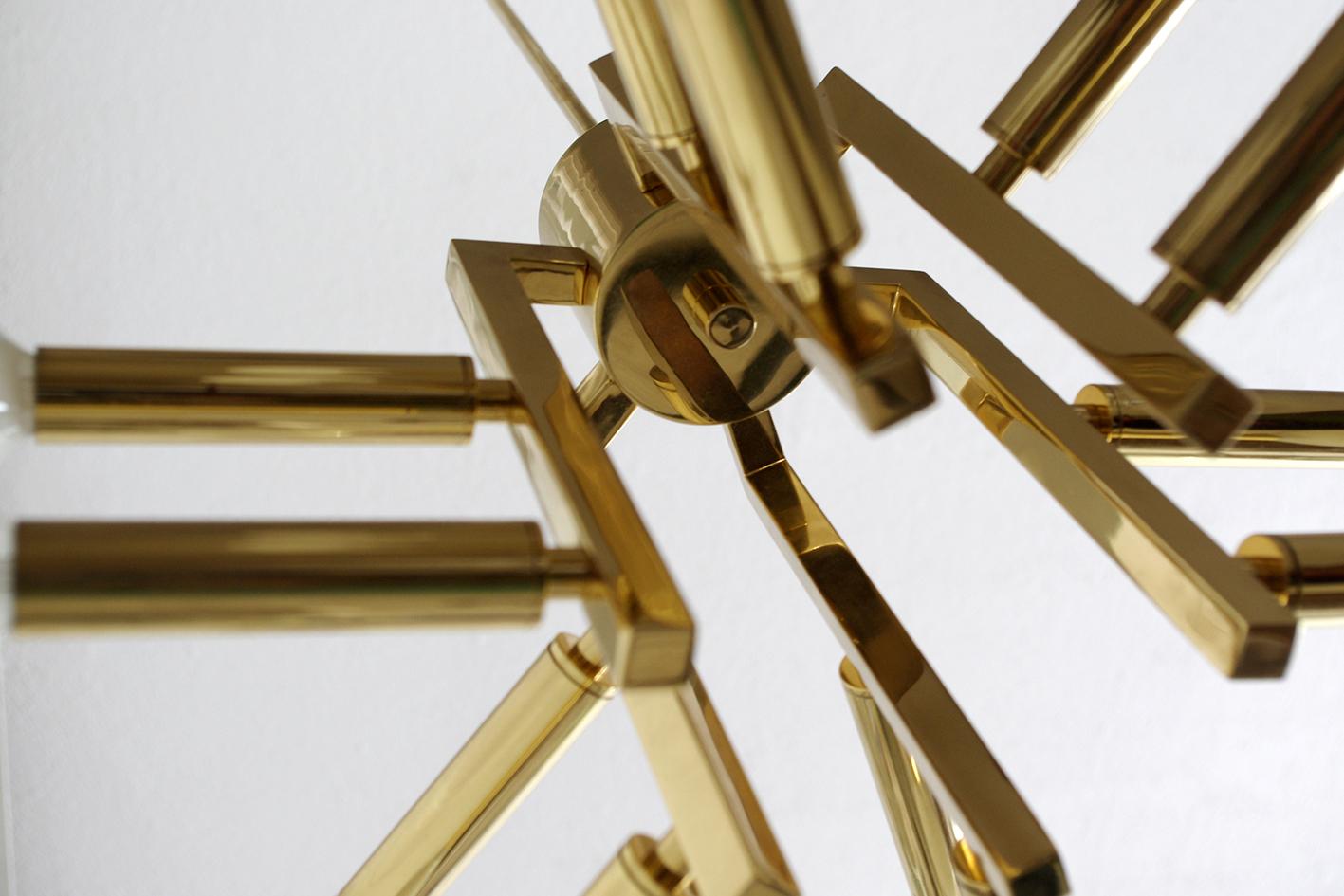 Brass Pair of Rare Italien Vintage Twelve-Arm Modernist Ceiling Lights Chandeliers 60s For Sale