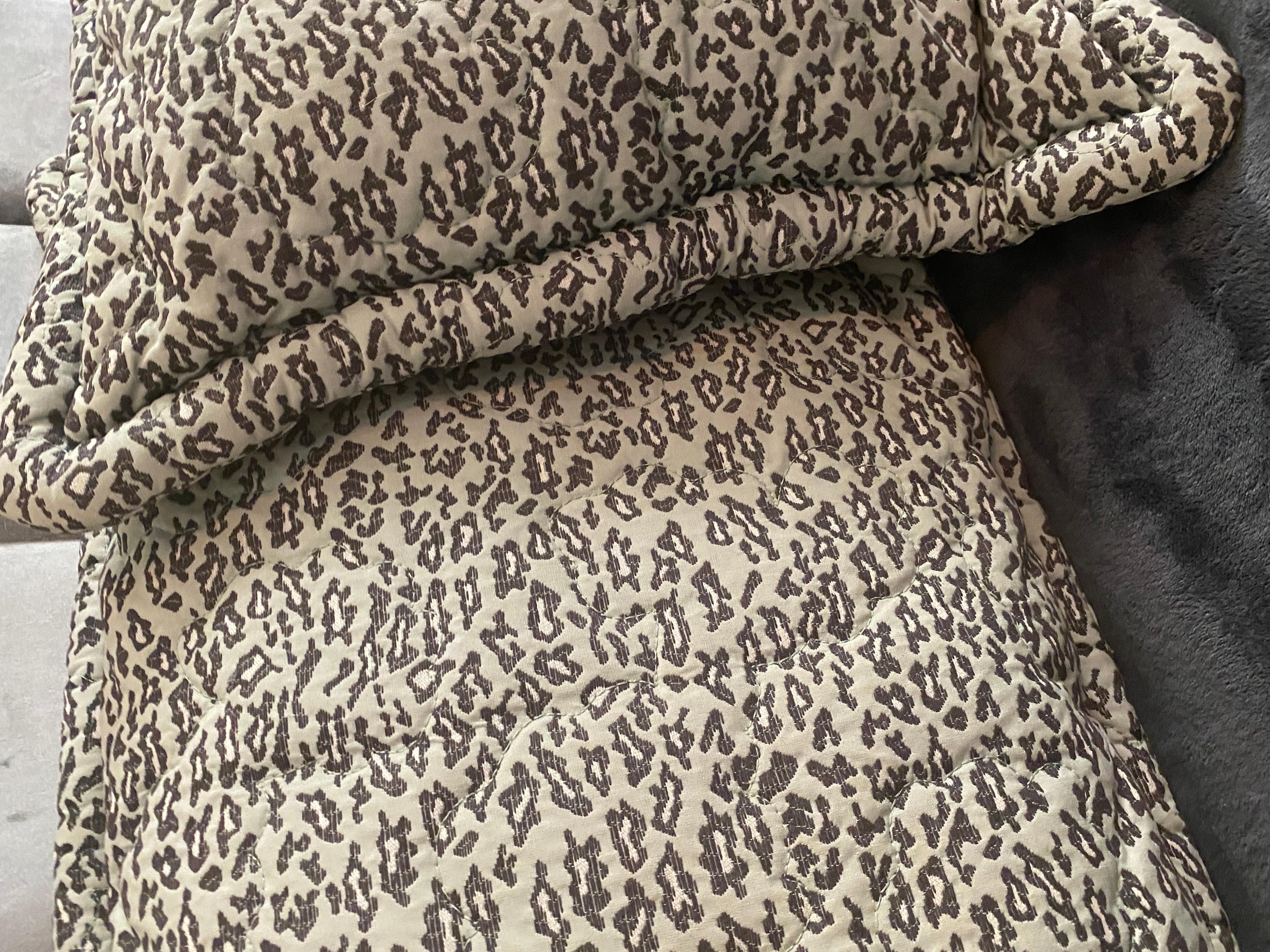 Pair of Rare Jay Spectre Quilted Pillow Shams in Mint & Black/White Leopard  For Sale 3