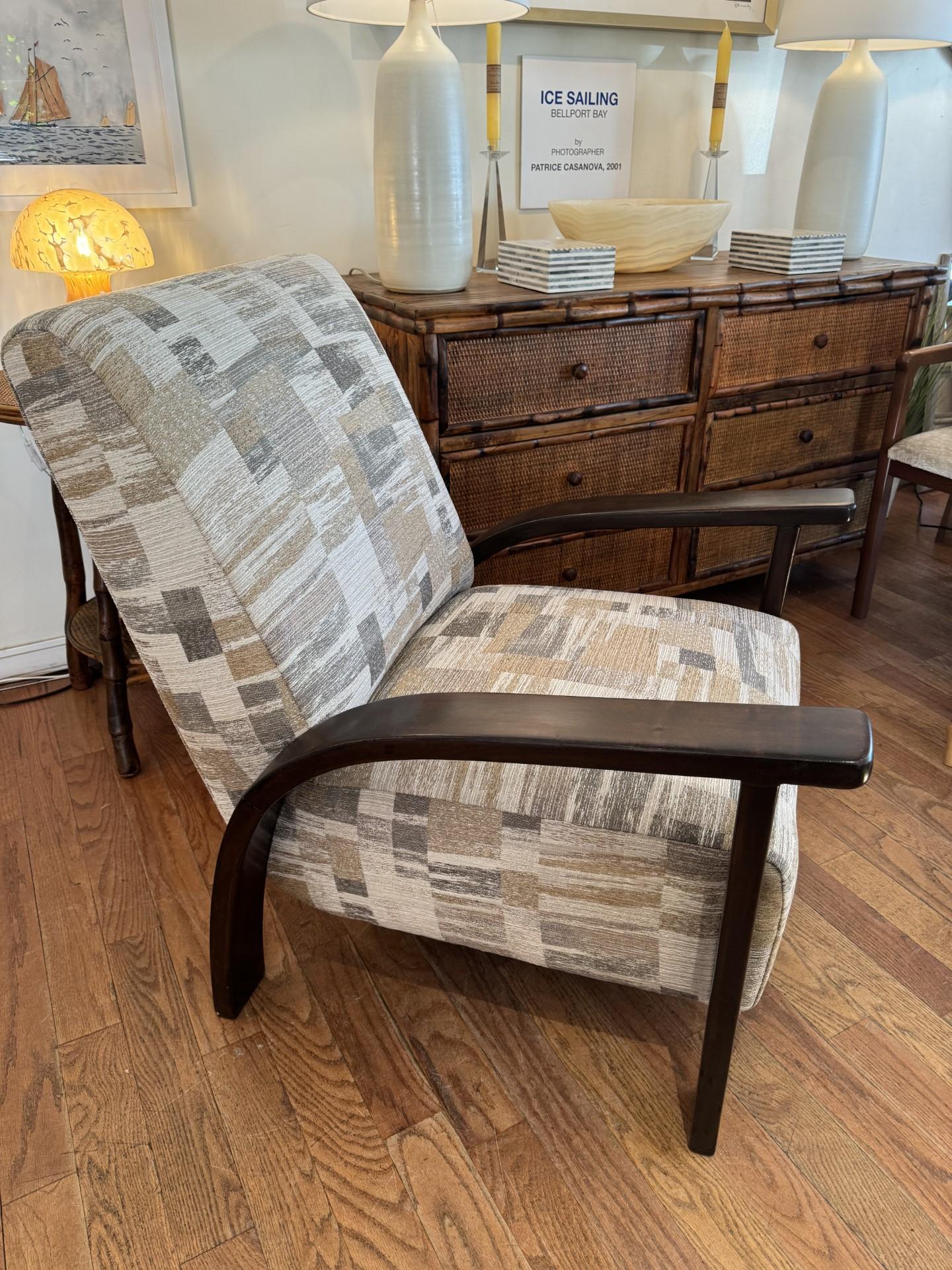 Mid-Century Modern Paire de rares chaises à bras en bois du milieu du siècle de Jindrich Halabala en vente