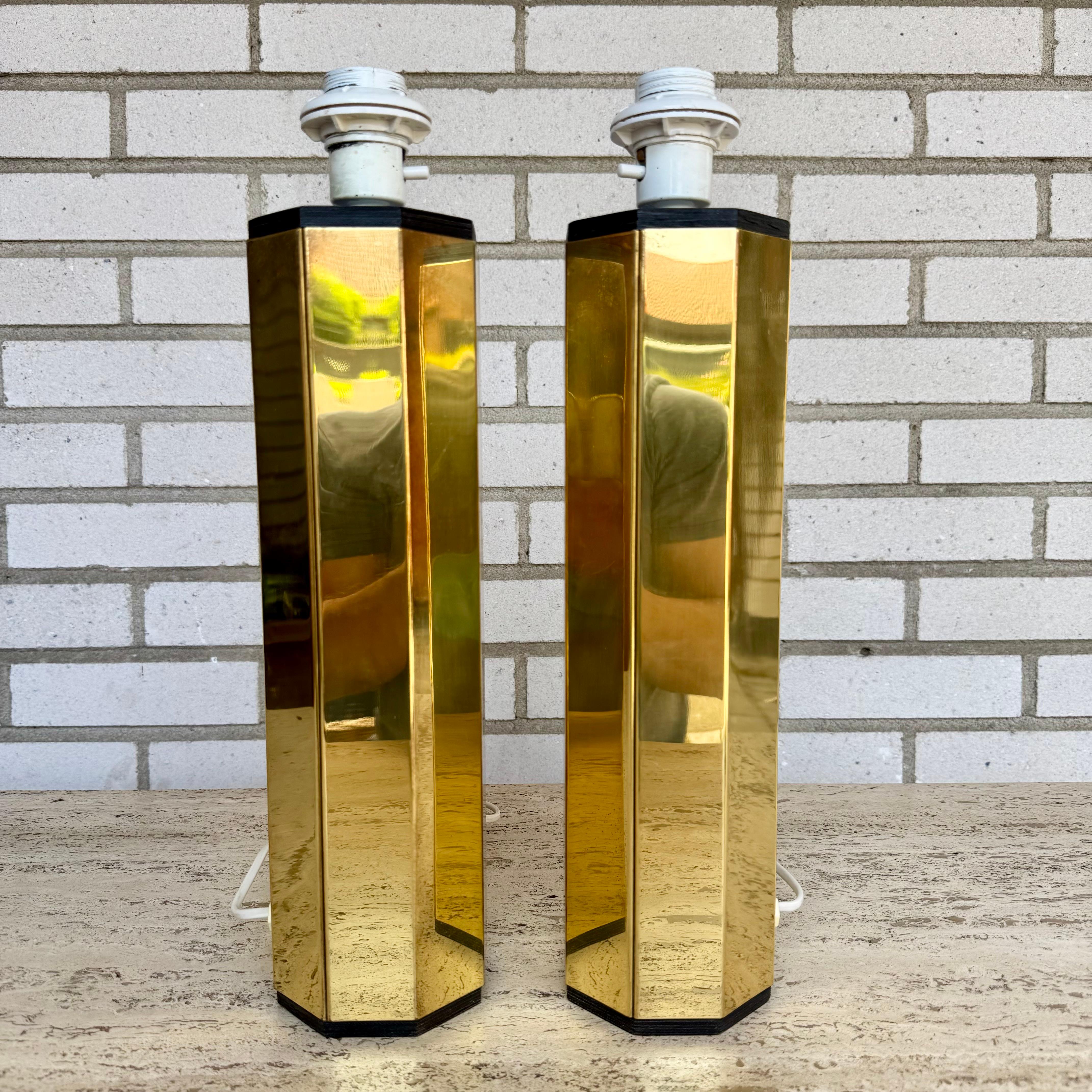 Pair of rare lamps by Hans-Agne Jakobsson by Markaryd Sweden In Good Condition For Sale In Genarp, SE