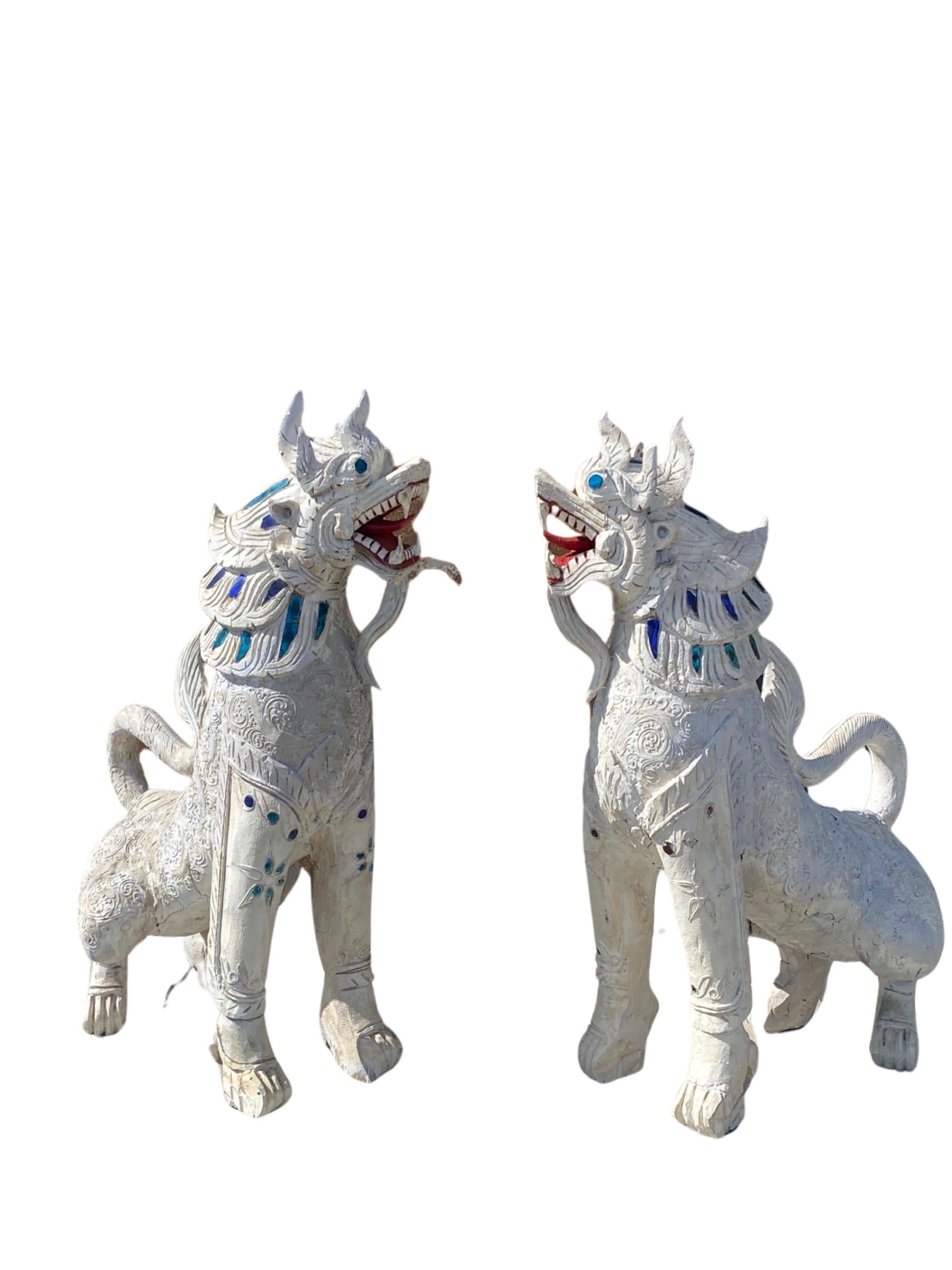 Pair of Rare Life Size Vintage Thai Carved Wood Singha Guardian Dog Statues  For Sale 6