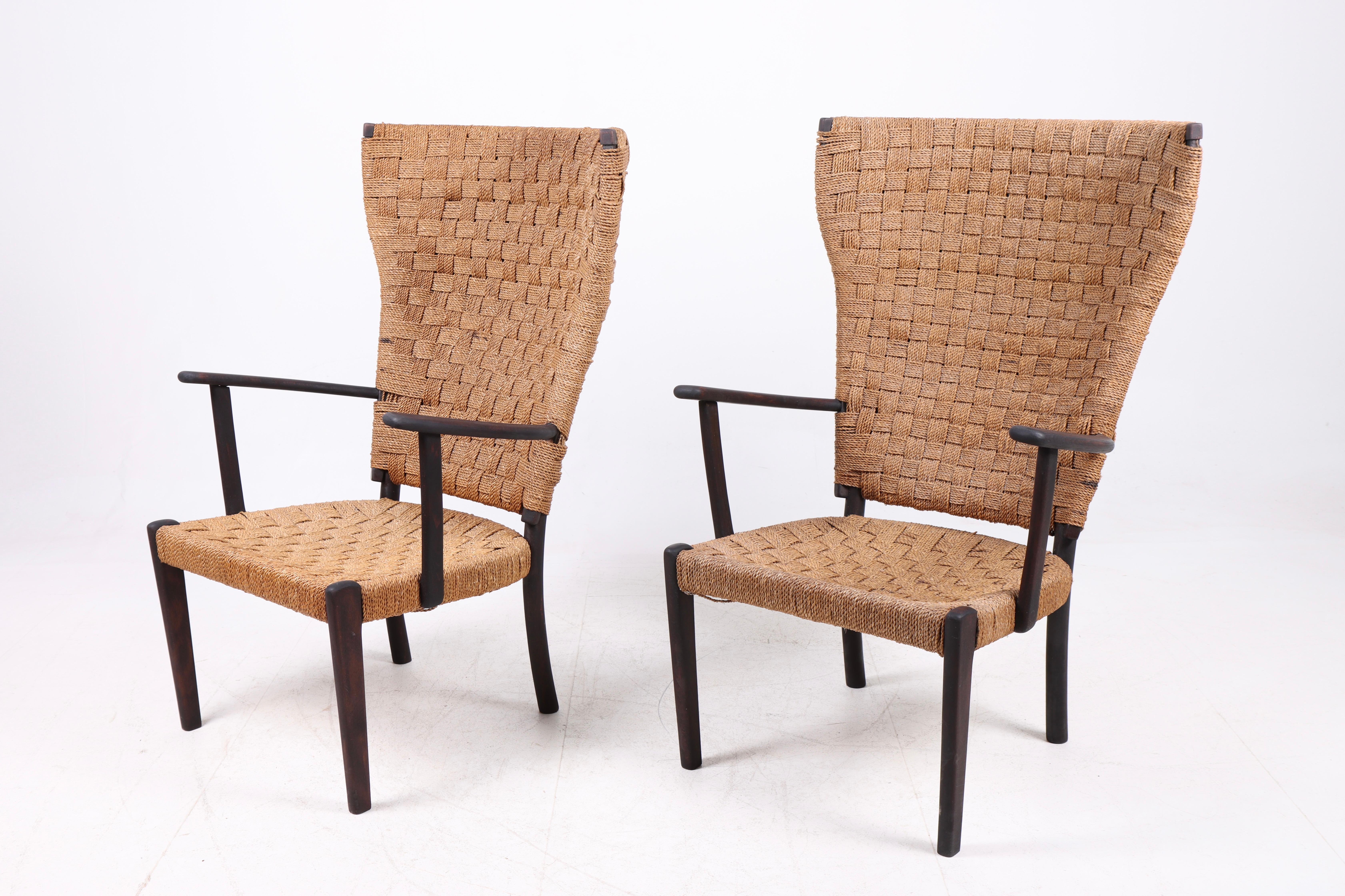 Scandinavian Modern Pair of Rare Lounge Chairs by Fritz Hansen, Made in Denmark, 1940s