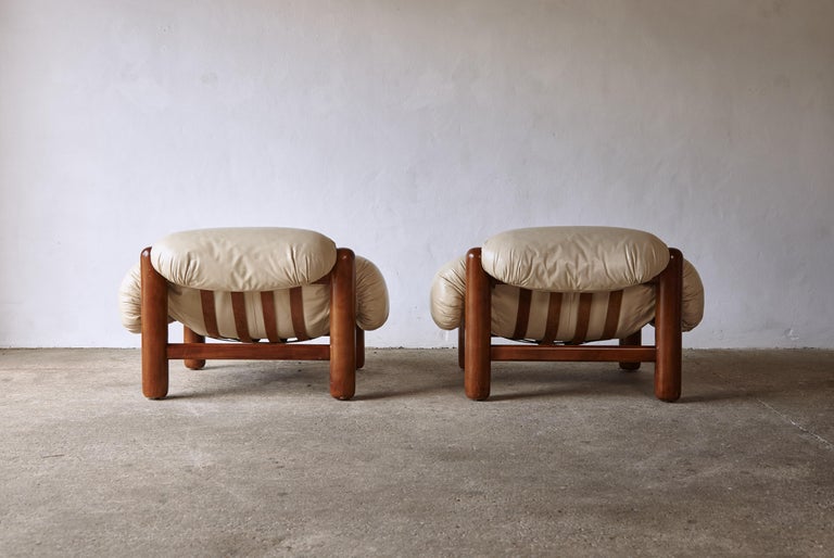 20th Century Pair of Rare Lounge Chairs, Italy, 1970s For Sale