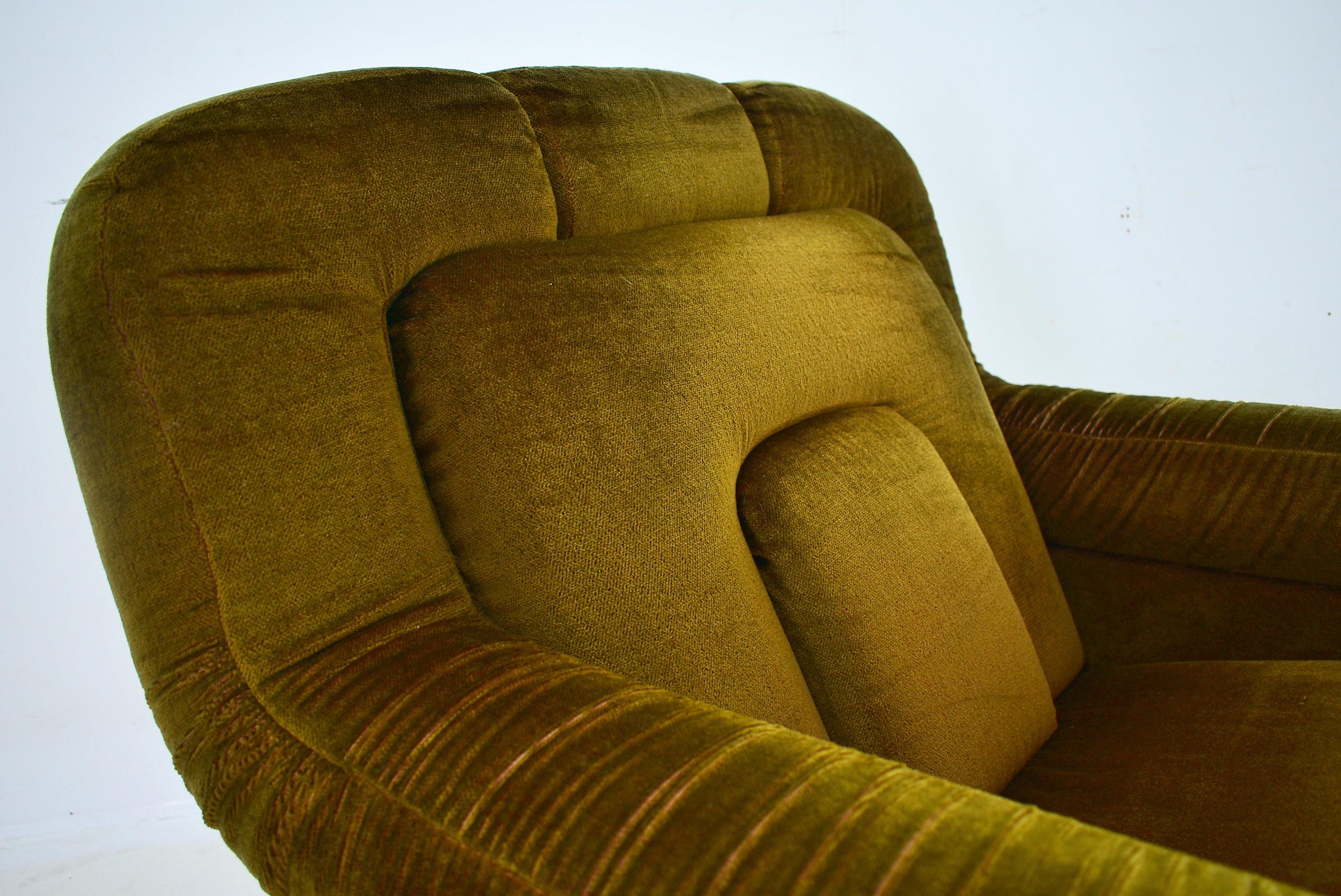 Coppia di rare poltrone da salotto del Mid Century, Italia, anni '70 in vendita 9