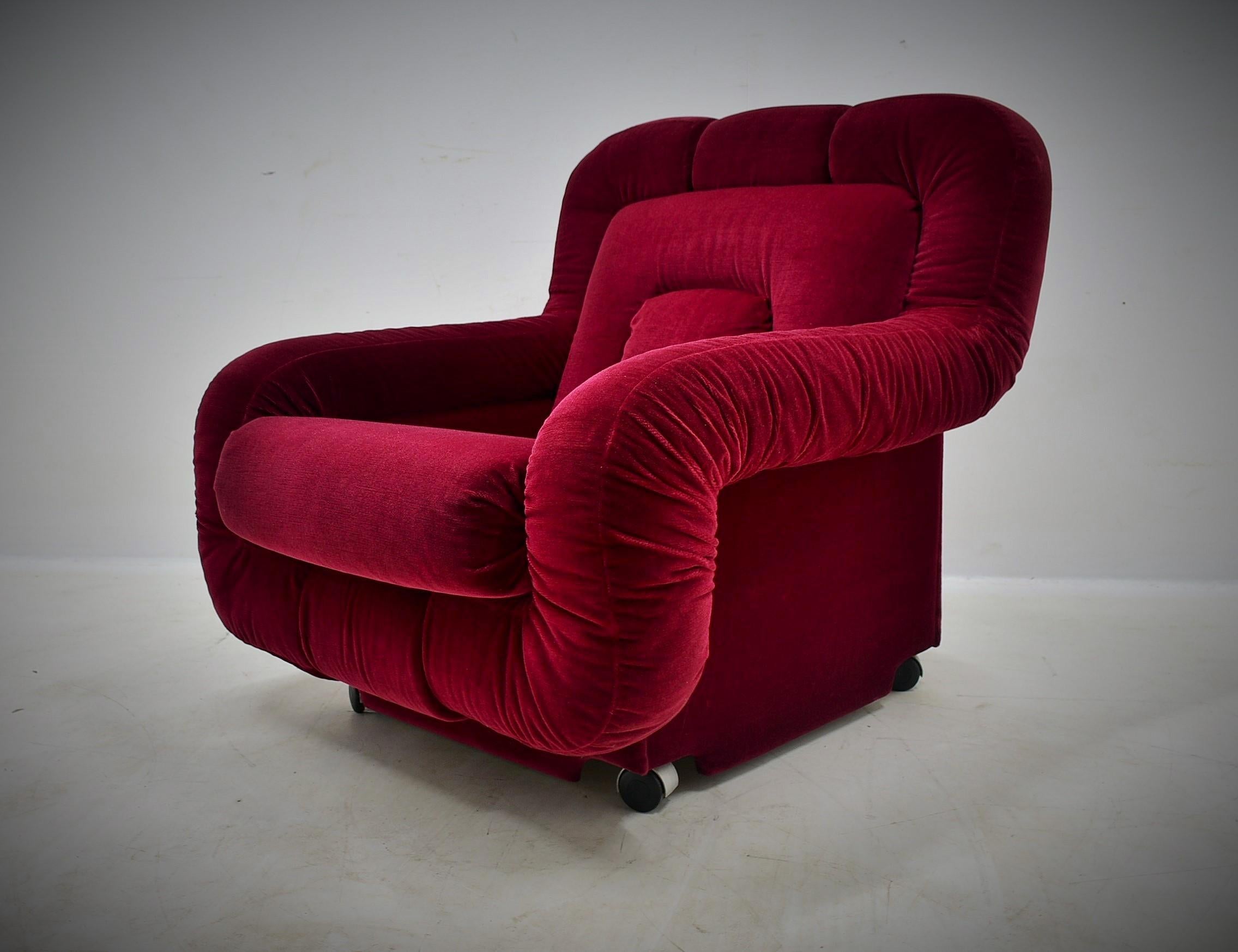 Coppia di rare poltrone da salotto del Mid Century, Italia, anni '70 in vendita 12