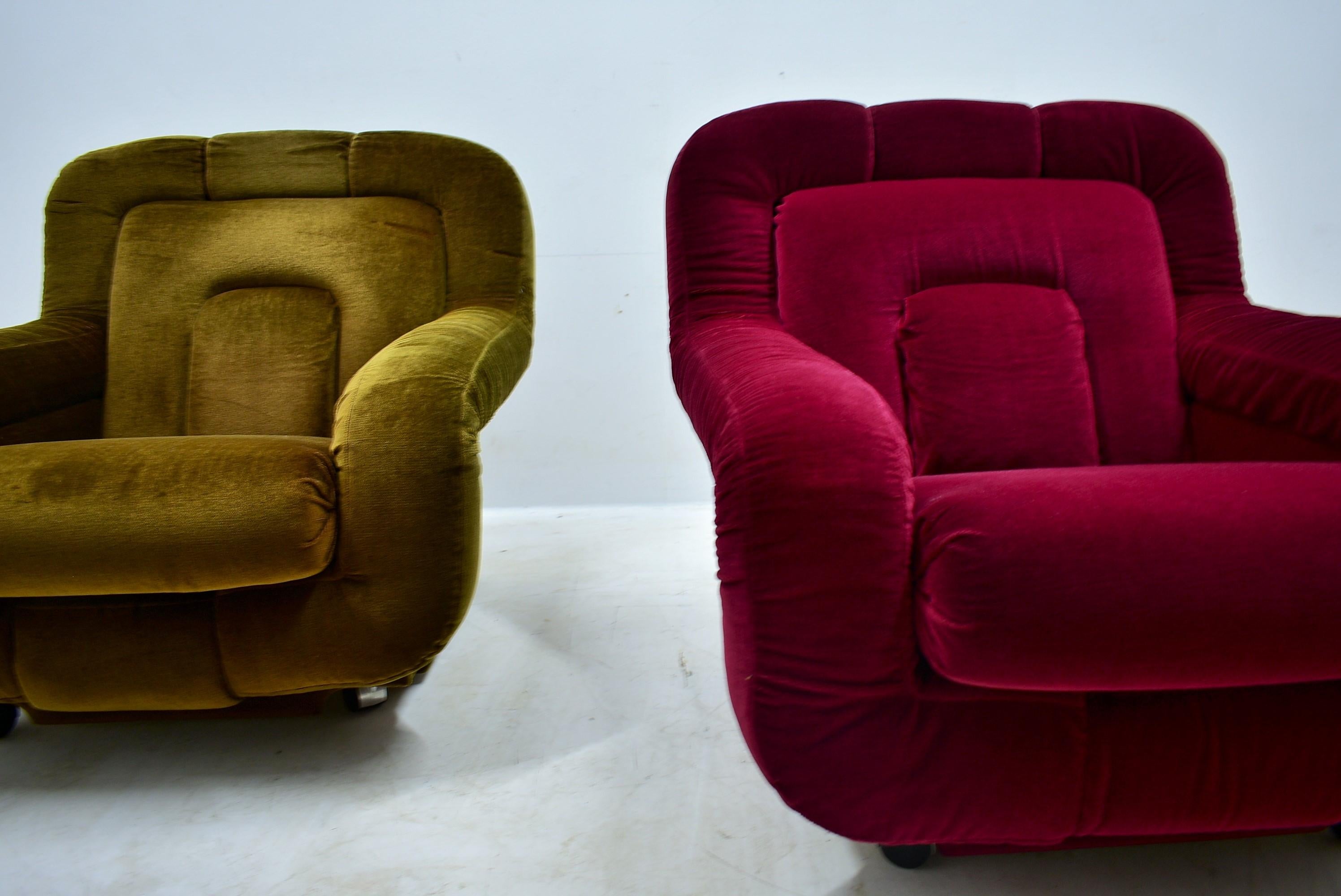 Mid-Century moderno Coppia di rare poltrone da salotto del Mid Century, Italia, anni '70 in vendita