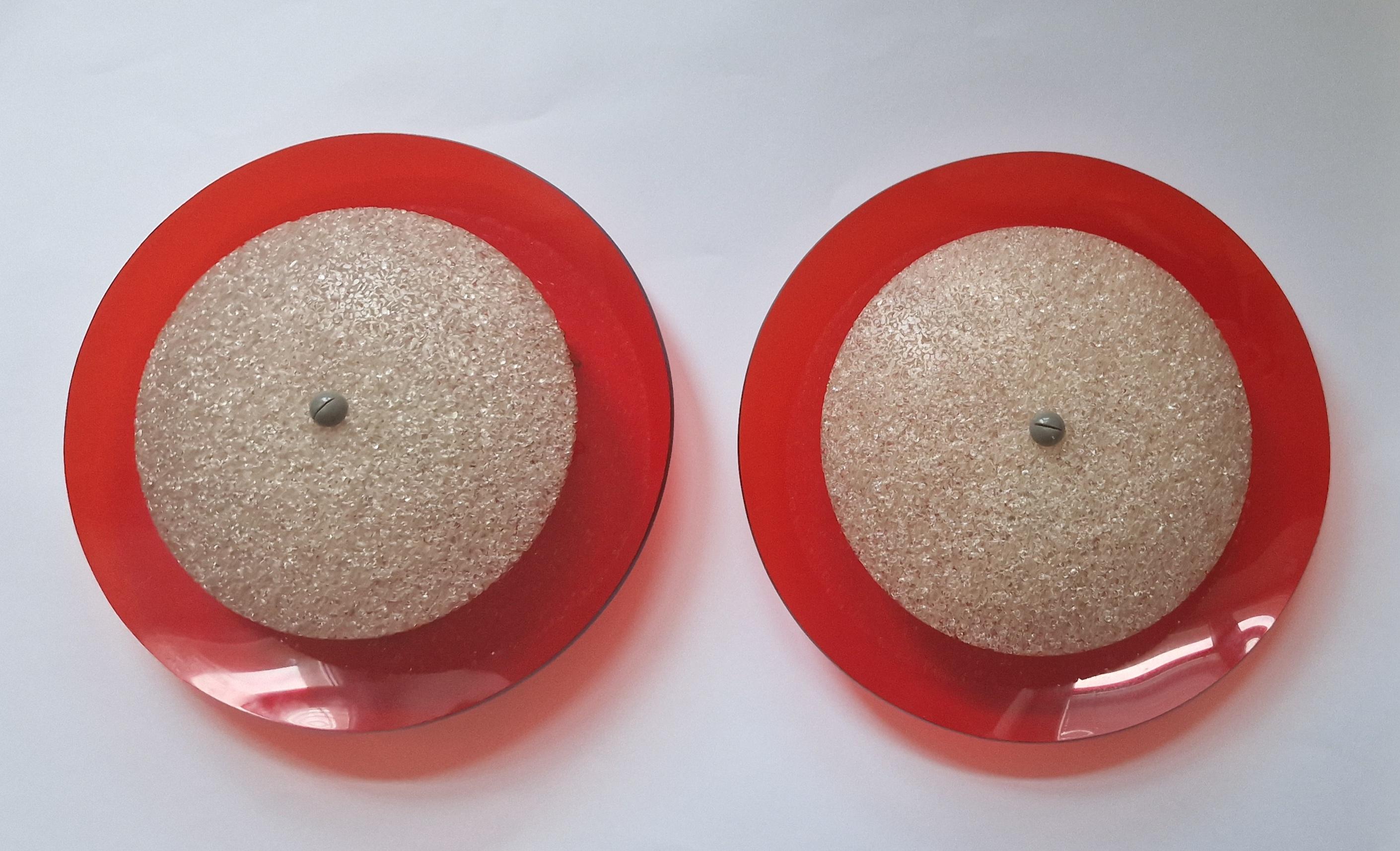 Mid-Century moderno Coppia di rare lampade da parete o da soffitto rosse della metà del secolo scorso, Germania, anni '70 in vendita