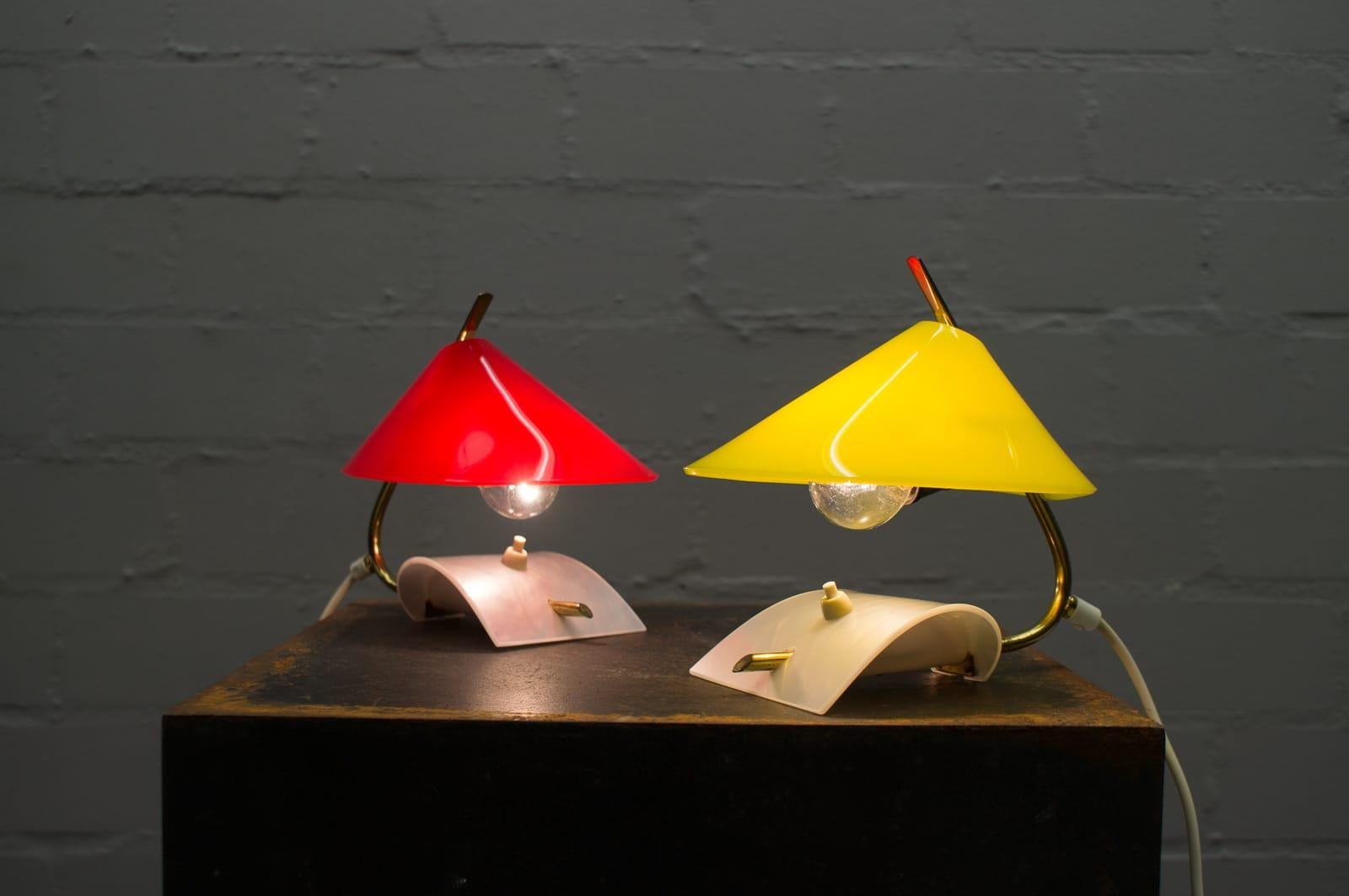 Pair of Rare Midcentury Table Lamps in Brass with Plexiglass Lampshades, 1950s 2
