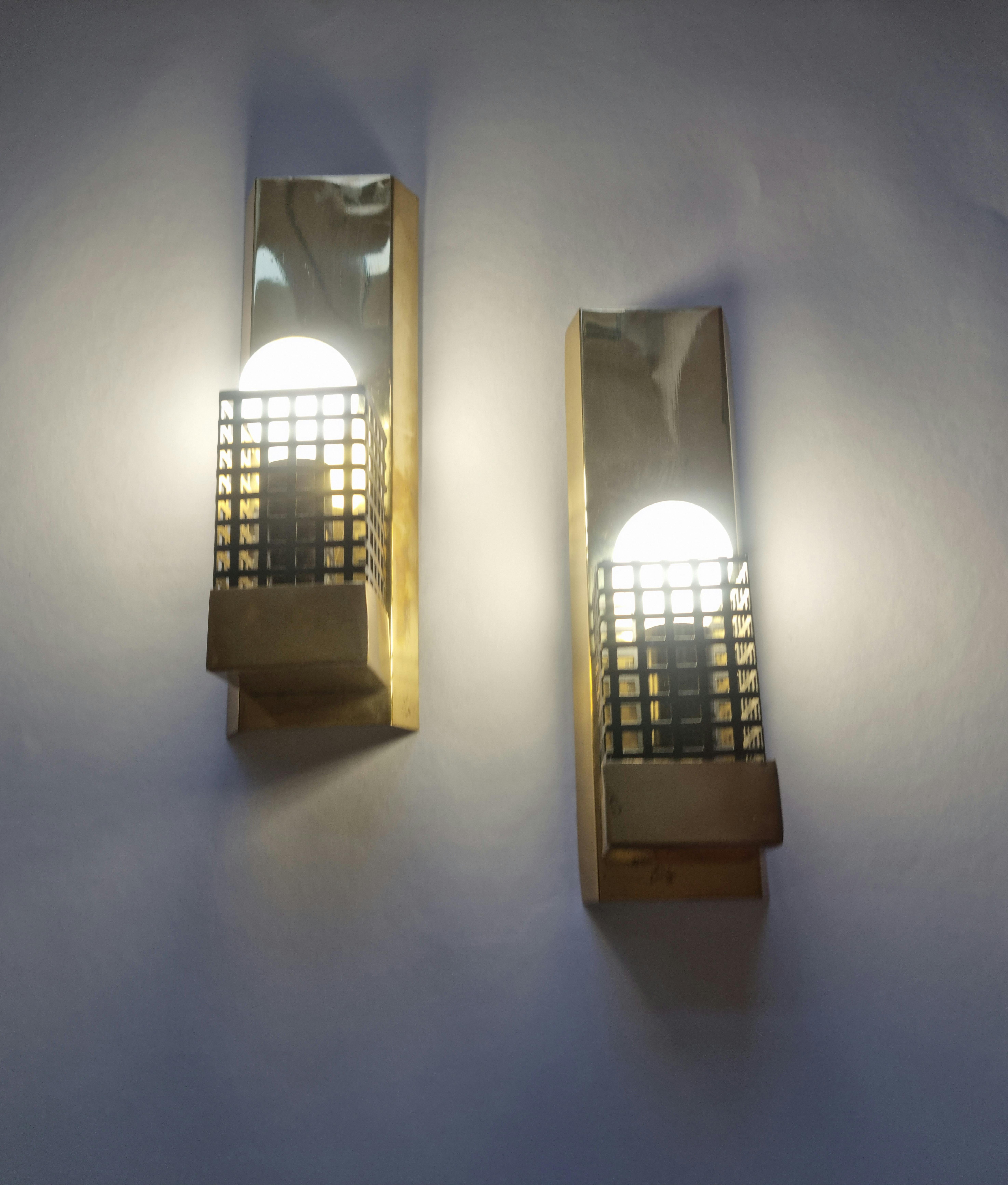 Pair of Rare Midcentury Wall Lamps, 1970s 4