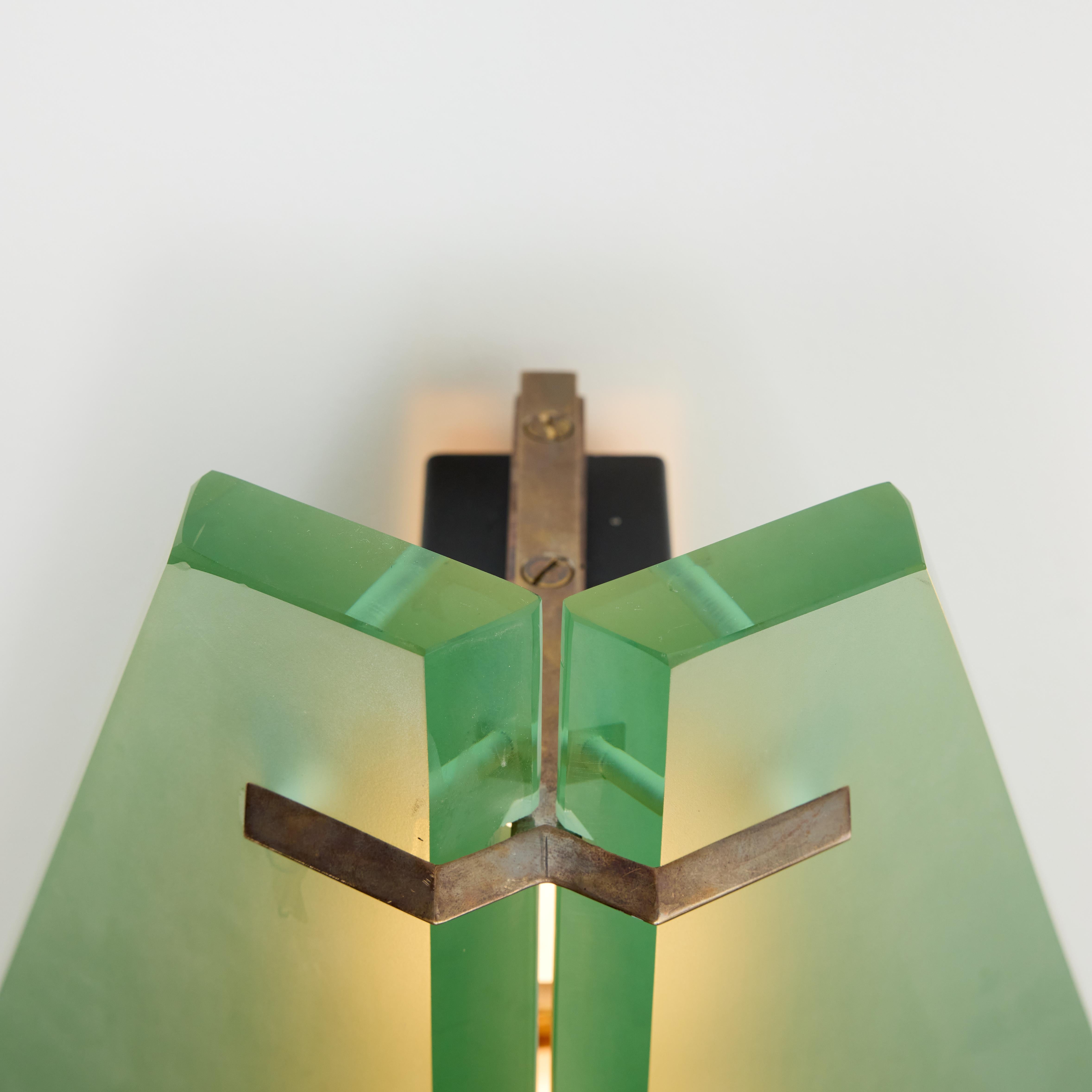 Paar seltene Wandleuchter Model No. 1943 von Max Ingrand für Fontana Arte (Aluminium) im Angebot