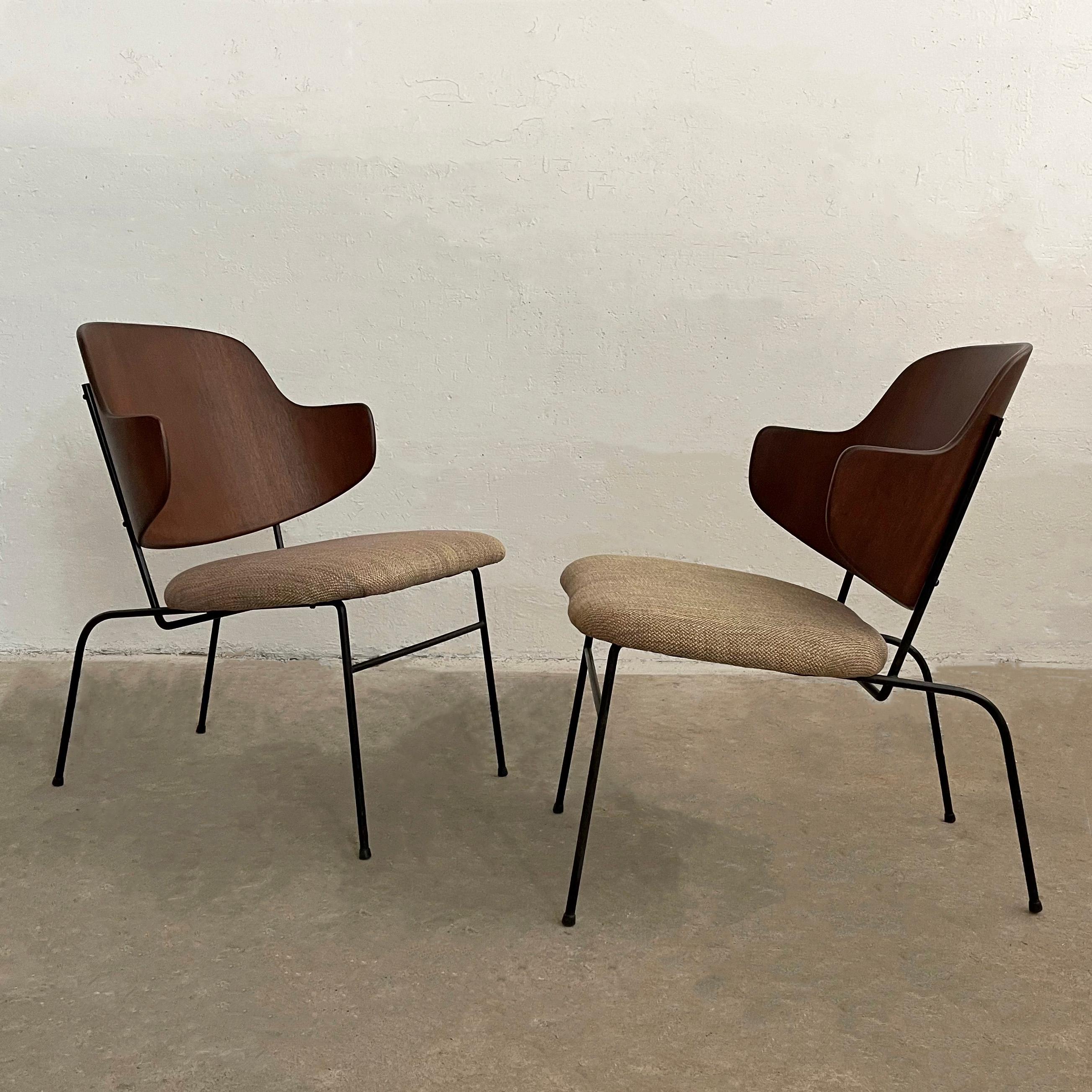 Seltene Penguin-Stühle Modell von Ib Kofod-Larsen für Selig, Paar (Dänisch) im Angebot