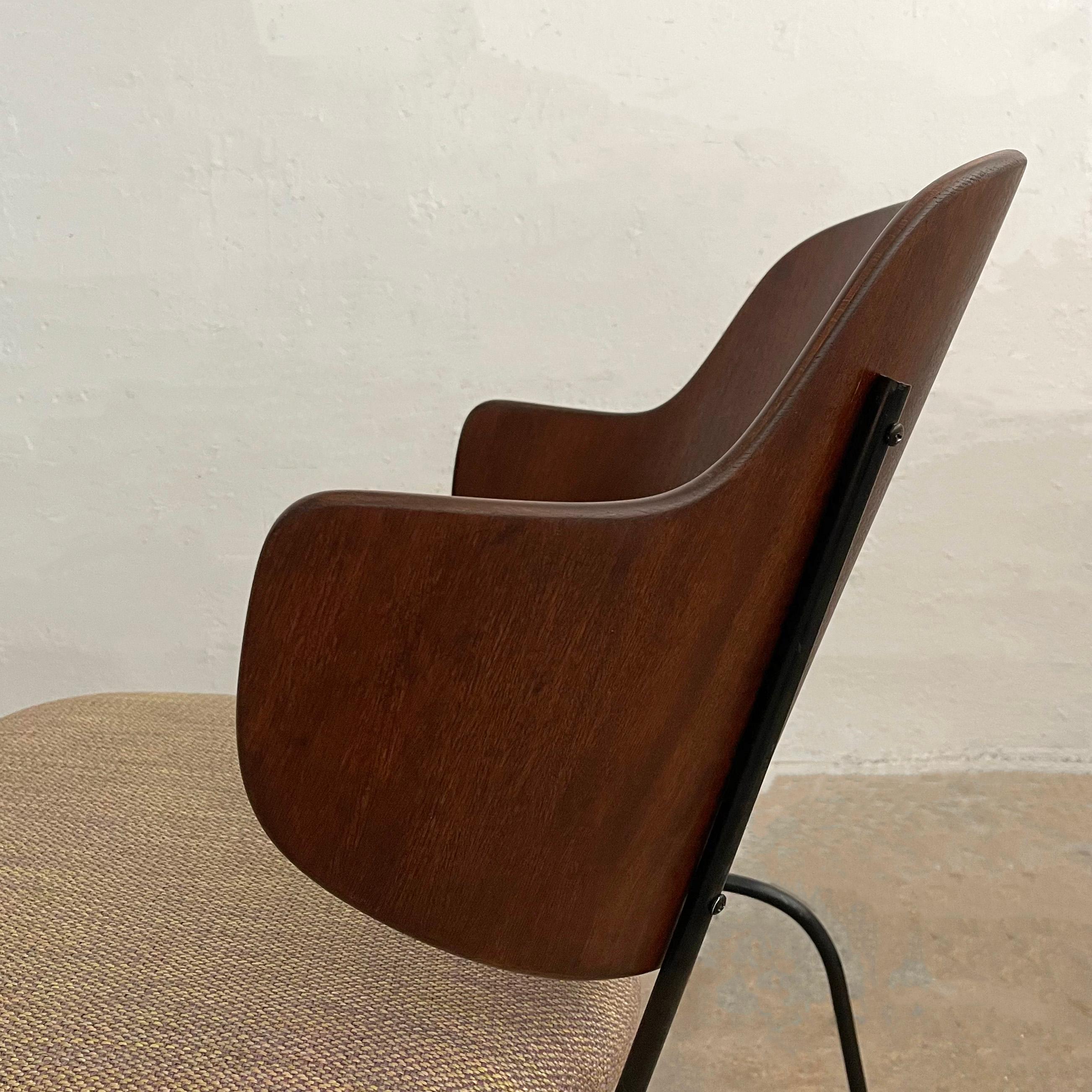 Pair Of Rare Model Penguin Chairs By Ib Kofod-Larsen For Selig In Good Condition For Sale In Brooklyn, NY