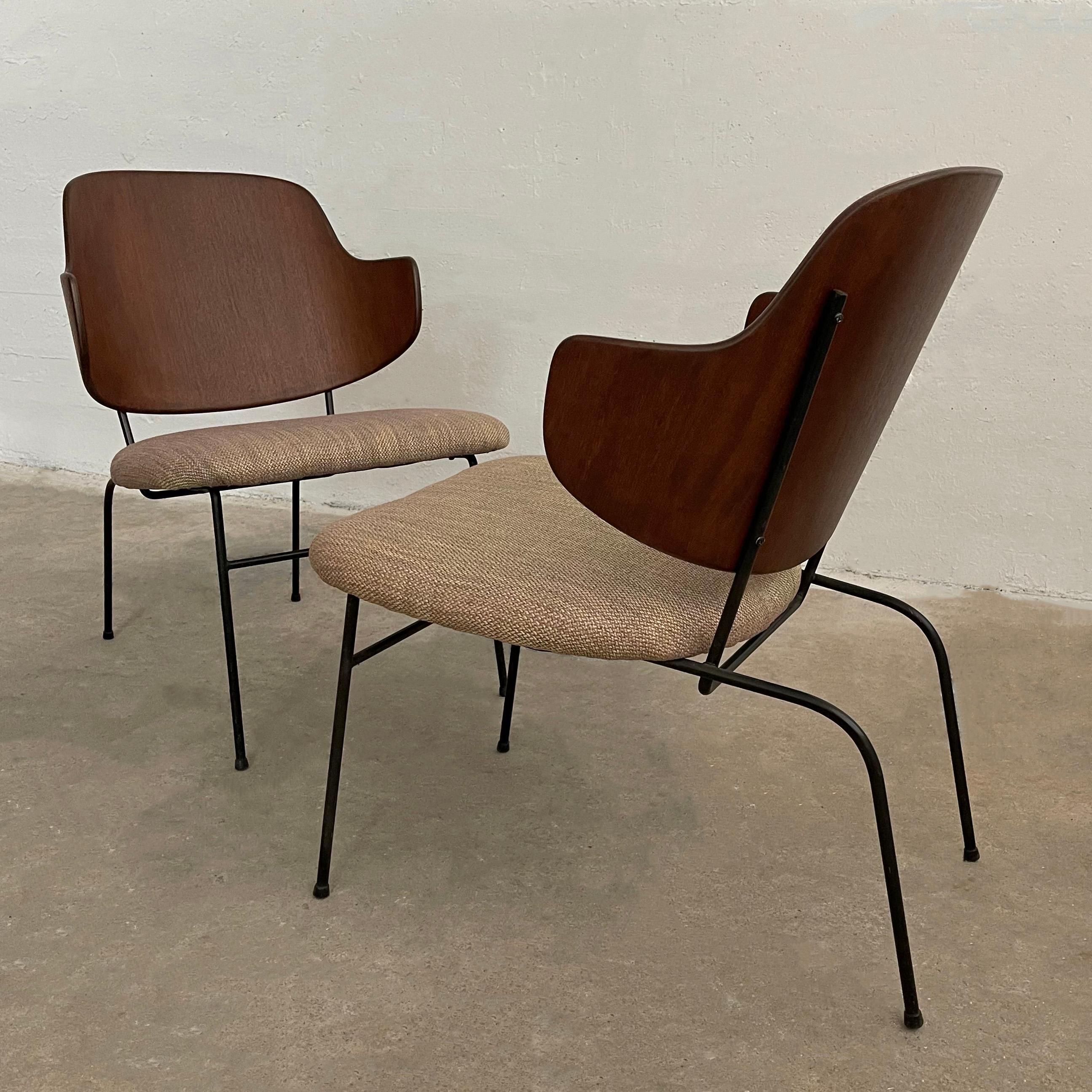Seltene Penguin-Stühle Modell von Ib Kofod-Larsen für Selig, Paar im Angebot 2