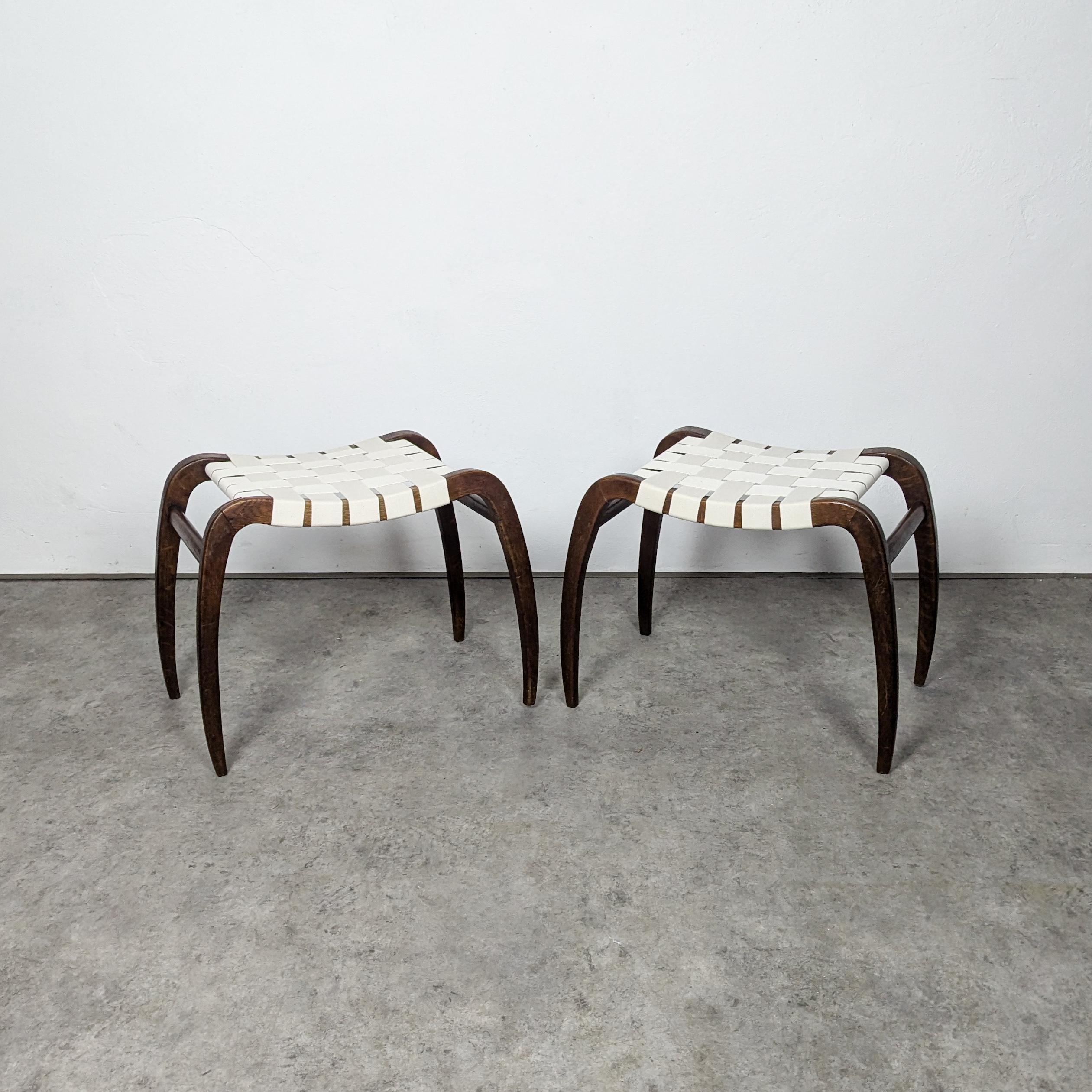 Bauhaus Coppia di rari sgabelli modernisti di Ladislav Bartoníček per Krásná Jizba