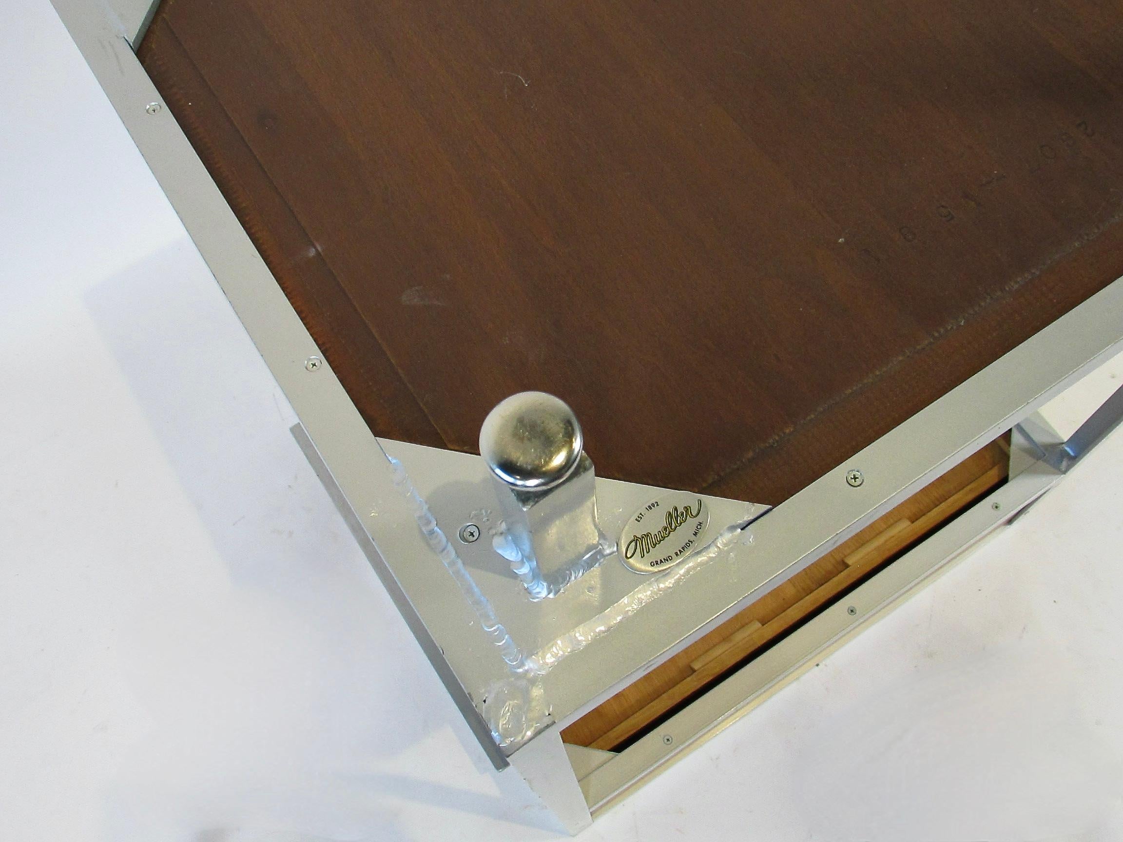 Pair of rare Mueller Widdicomb minimalist aluminum frame walnut night stands For Sale 2