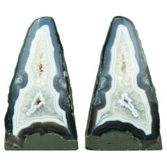 Paire de rares géodes en dentelle d'agate bleue naturelle avec druzes de cristal et dentelles d'agate