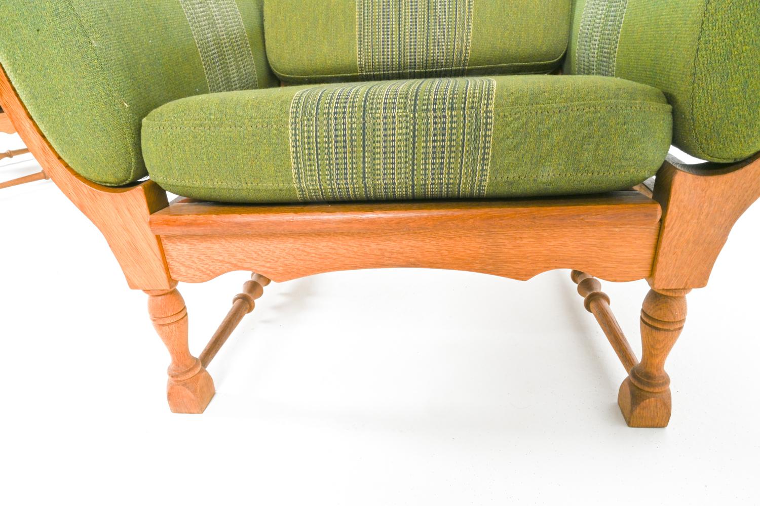 Coppia di rare poltrone in Oak di Henning Kjaernulf, Danimarca, anni '70 circa in vendita 12