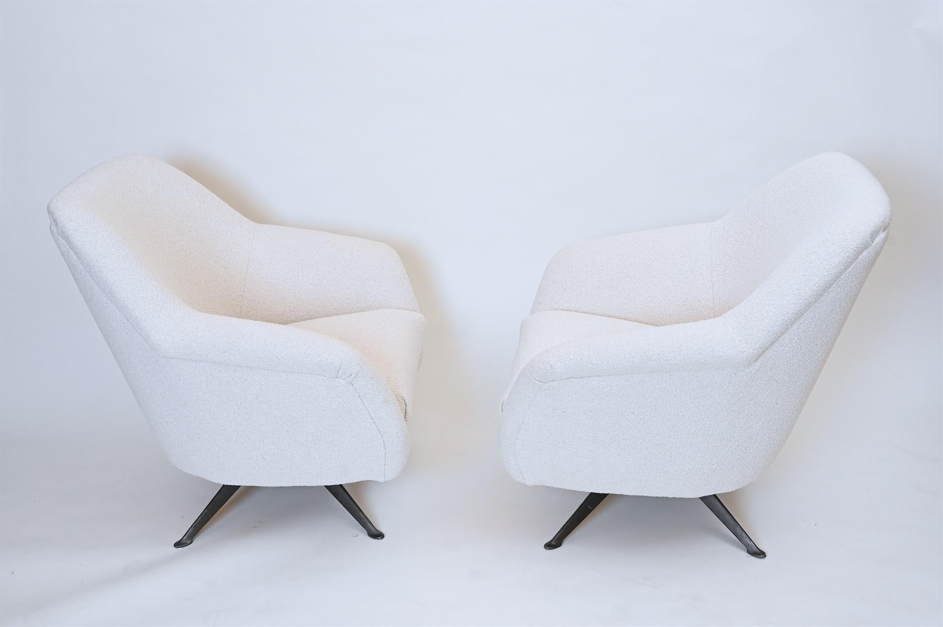 Pair of Rare Osvaldo Borsani Swivel Lounge Chairs, circa 1951 In Good Condition In London, GB