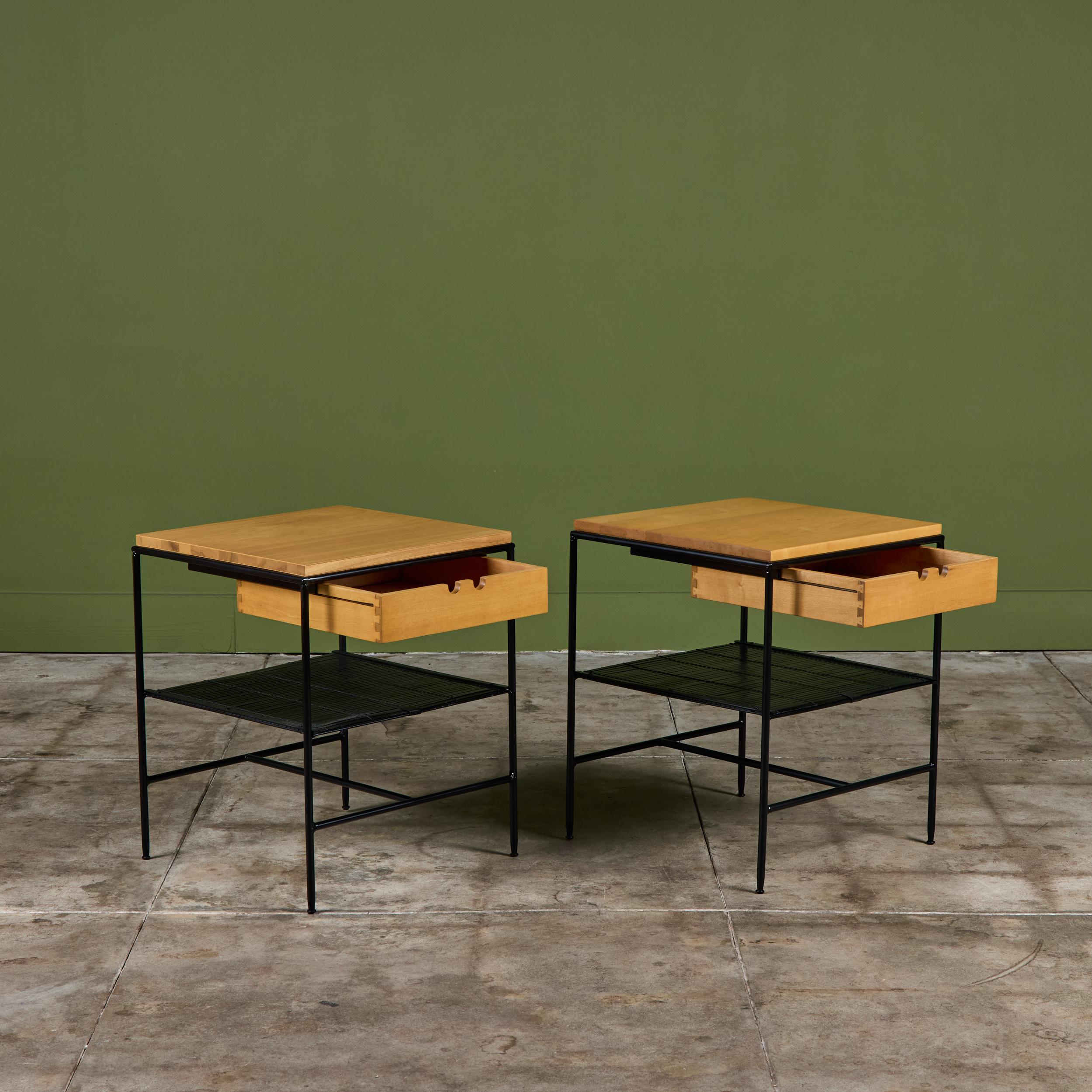 Pareja de raras mesillas de noche Paul McCobb para Planner Group en Bueno estado para la venta en Los Angeles, CA